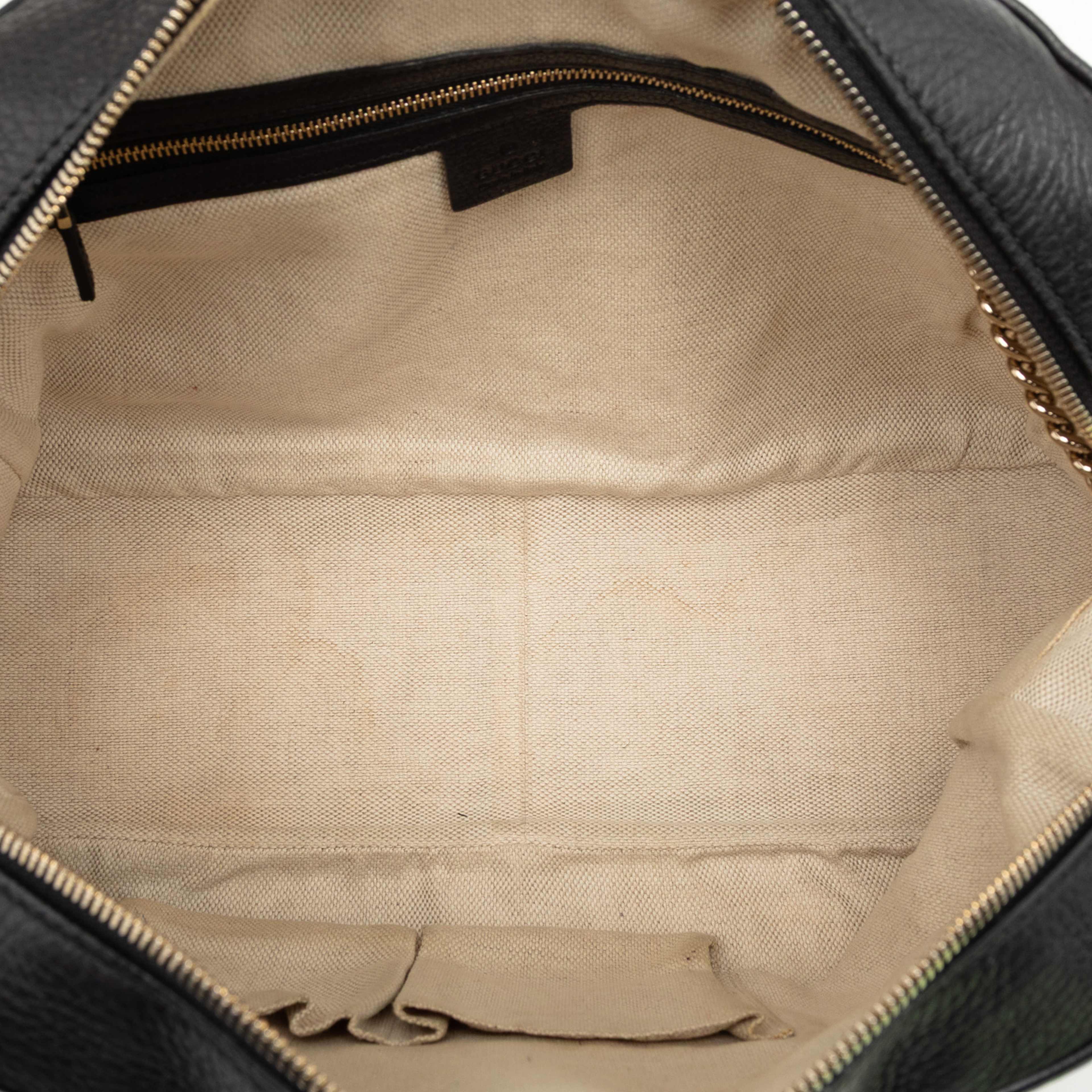 Gucci Leather Soho Chain Shoulder Bag, från Luxclusif, i färgen black. Klicka för att öppna bilden i stort format