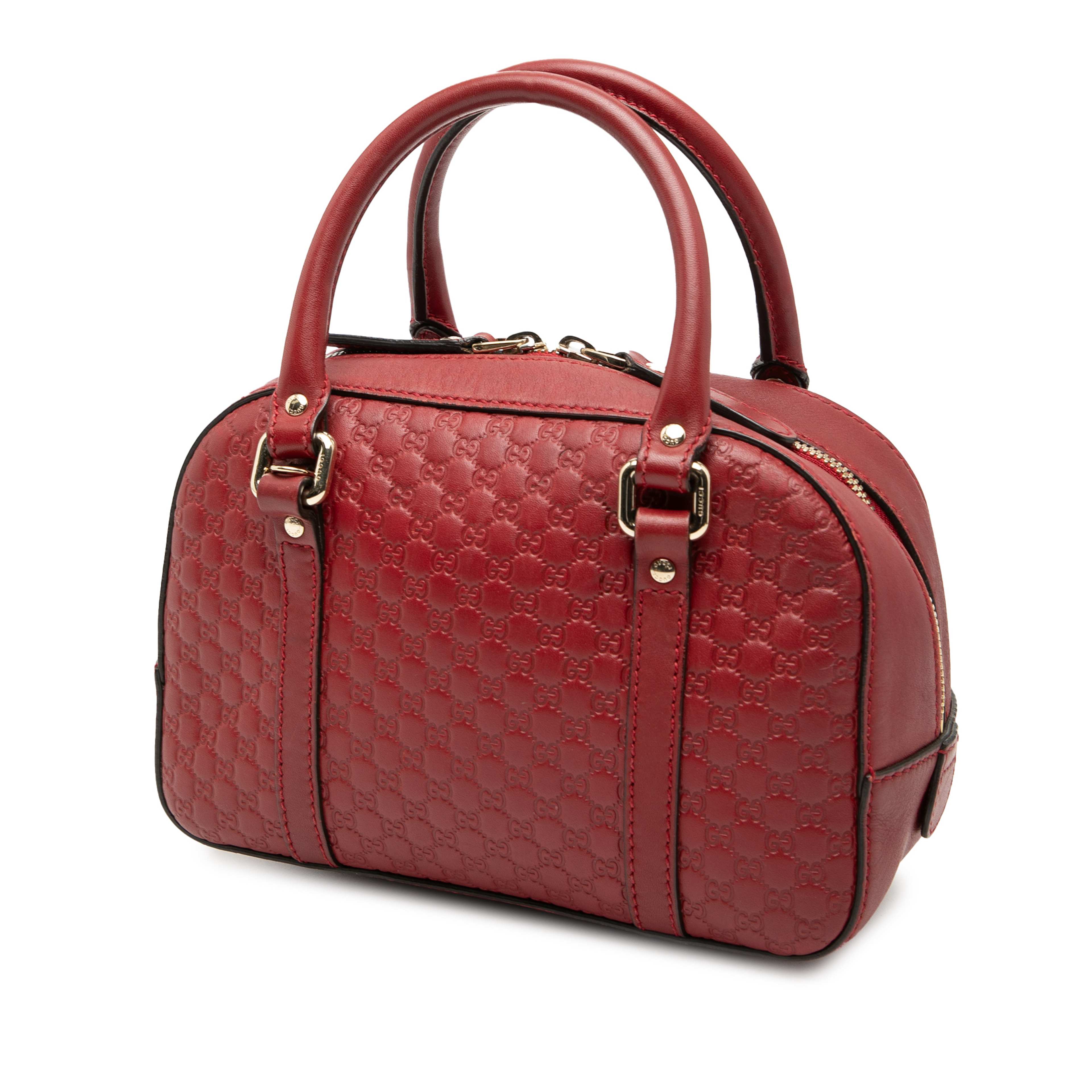 Gucci Small Microguccissima Bree Satchel, från Luxclusif, i färgen red. Klicka för att öppna bilden i stort format