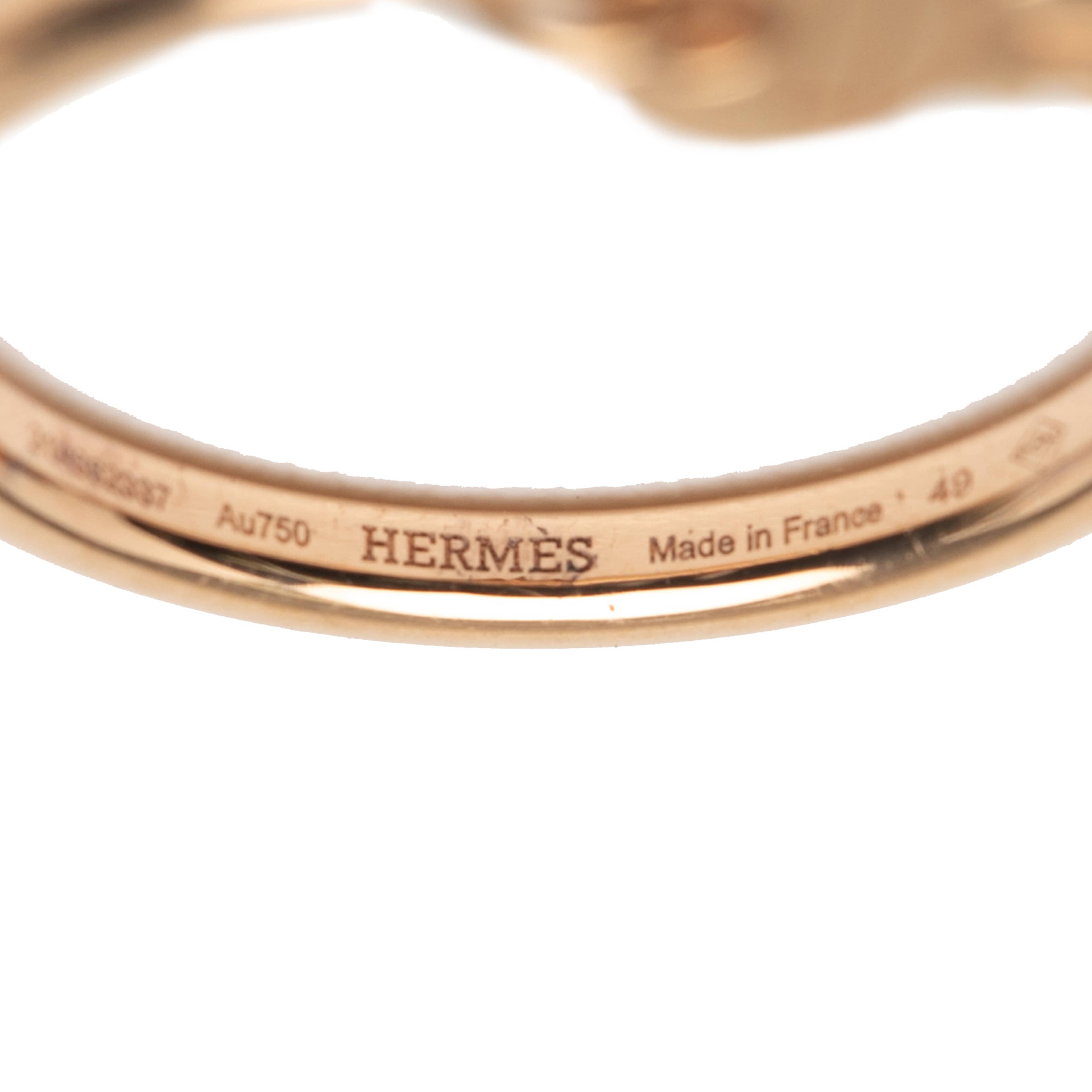 Hermès 18k Rose Gold Kelly Clochette Ring, från Luxclusif, i färgen rose gold. Klicka för att öppna bilden i stort format
