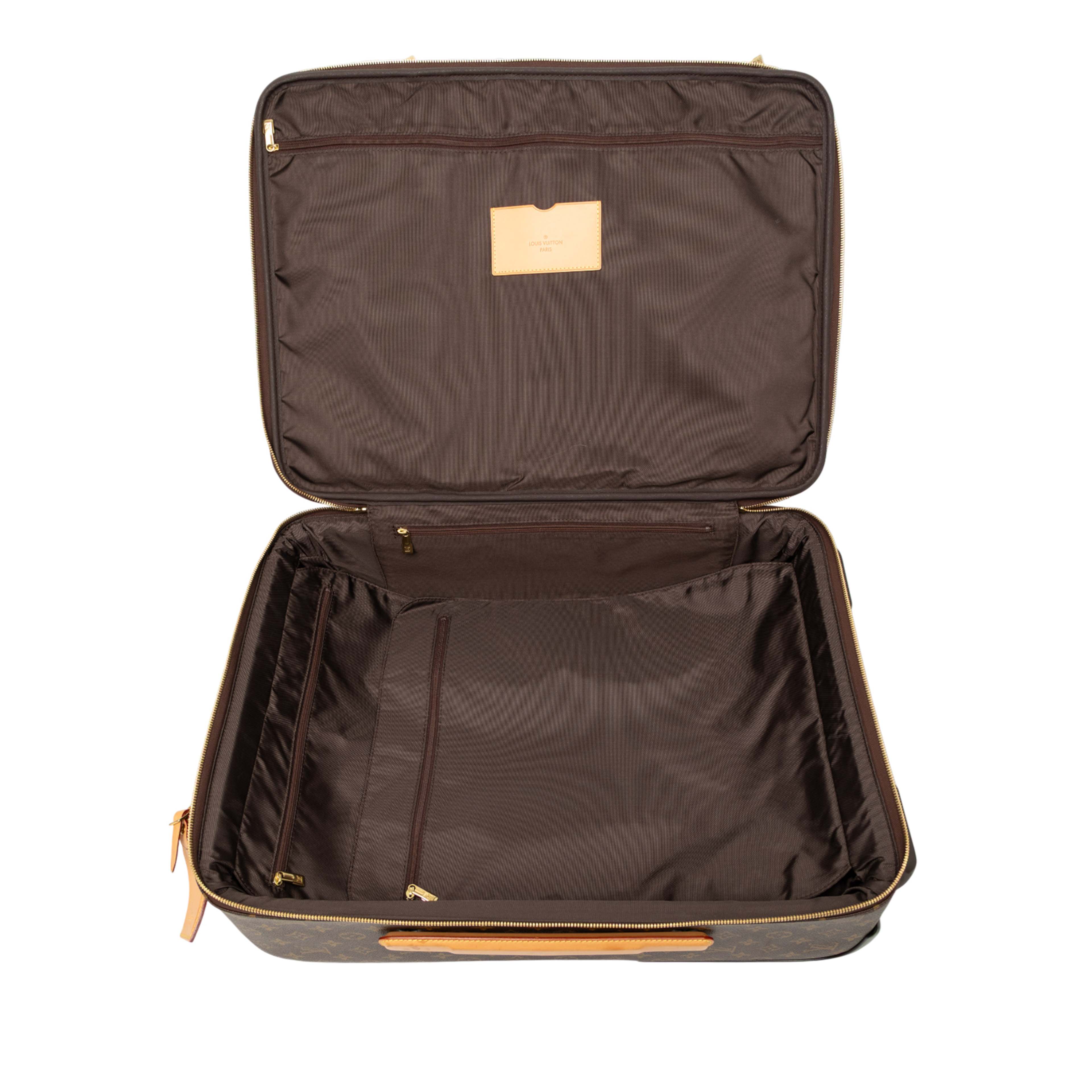 Louis Vuitton Monogram Pegase Legere Business 55, från Luxclusif, i färgen brown. Klicka för att öppna bilden i stort format