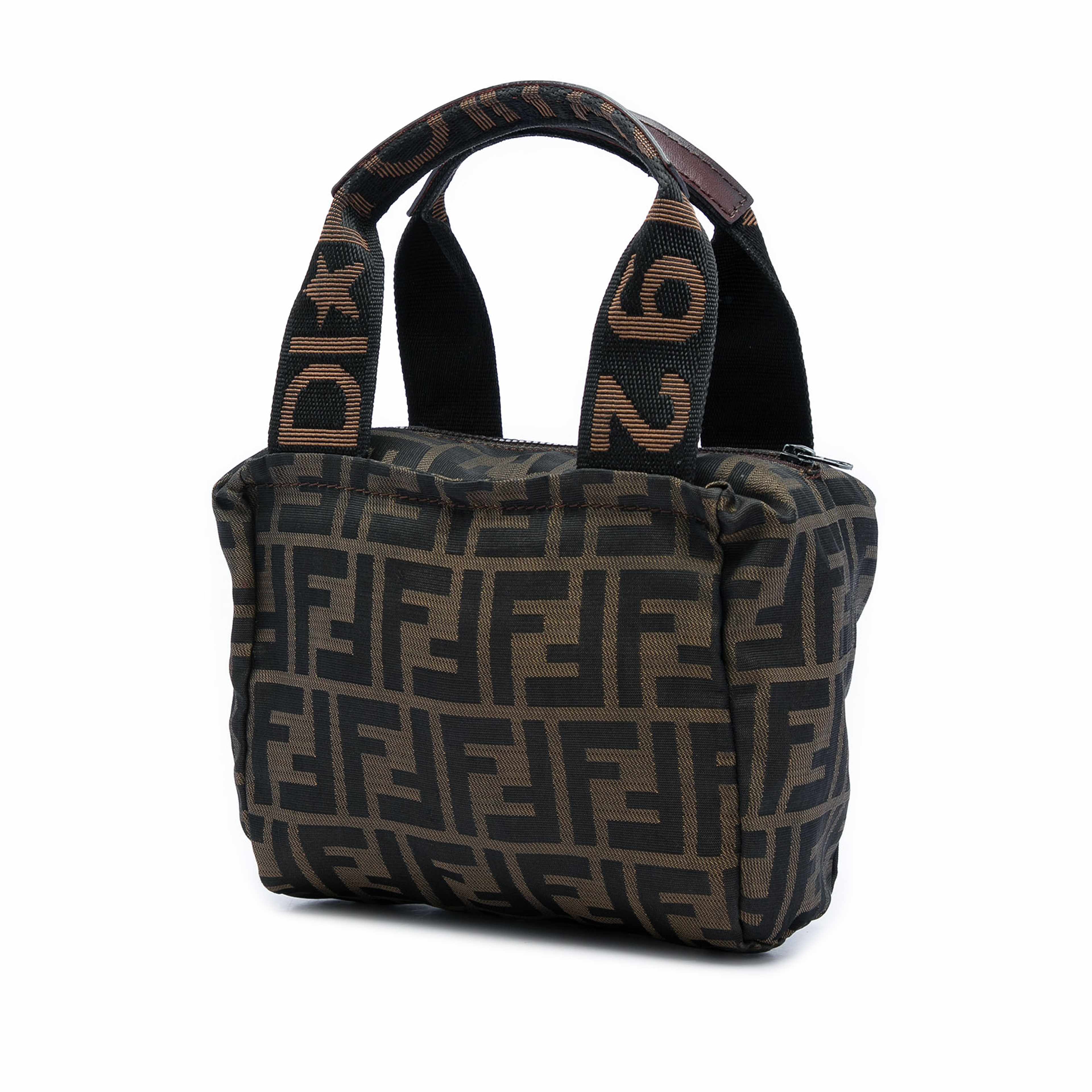 Fendi Mini Zucca Canvas Handbag, från Luxclusif, i färgen brun. Klicka för att öppna bilden i stort format