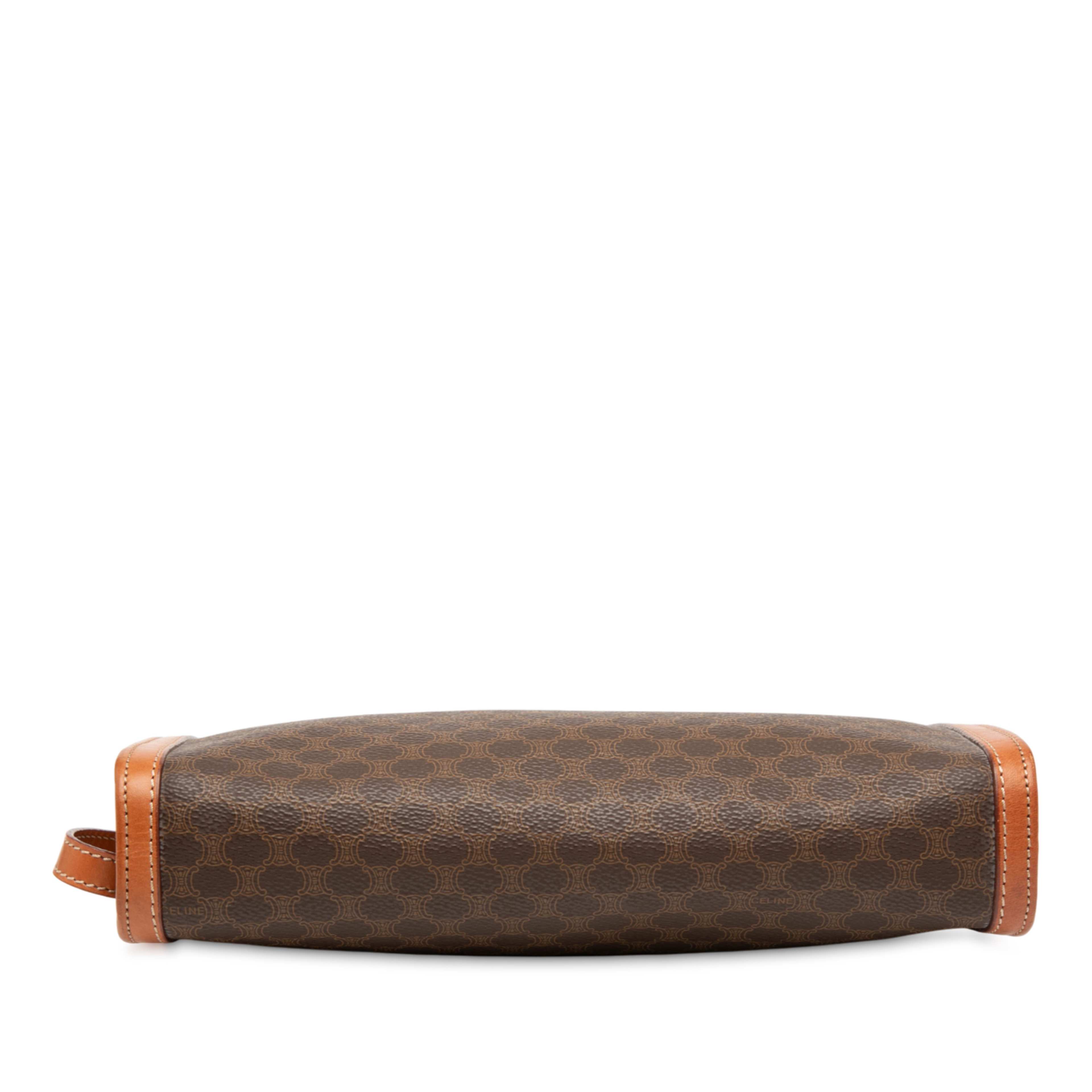 Celine Macadam Coated Canvas Clutch, från Luxclusif, i färgen brown. Klicka för att öppna bilden i stort format
