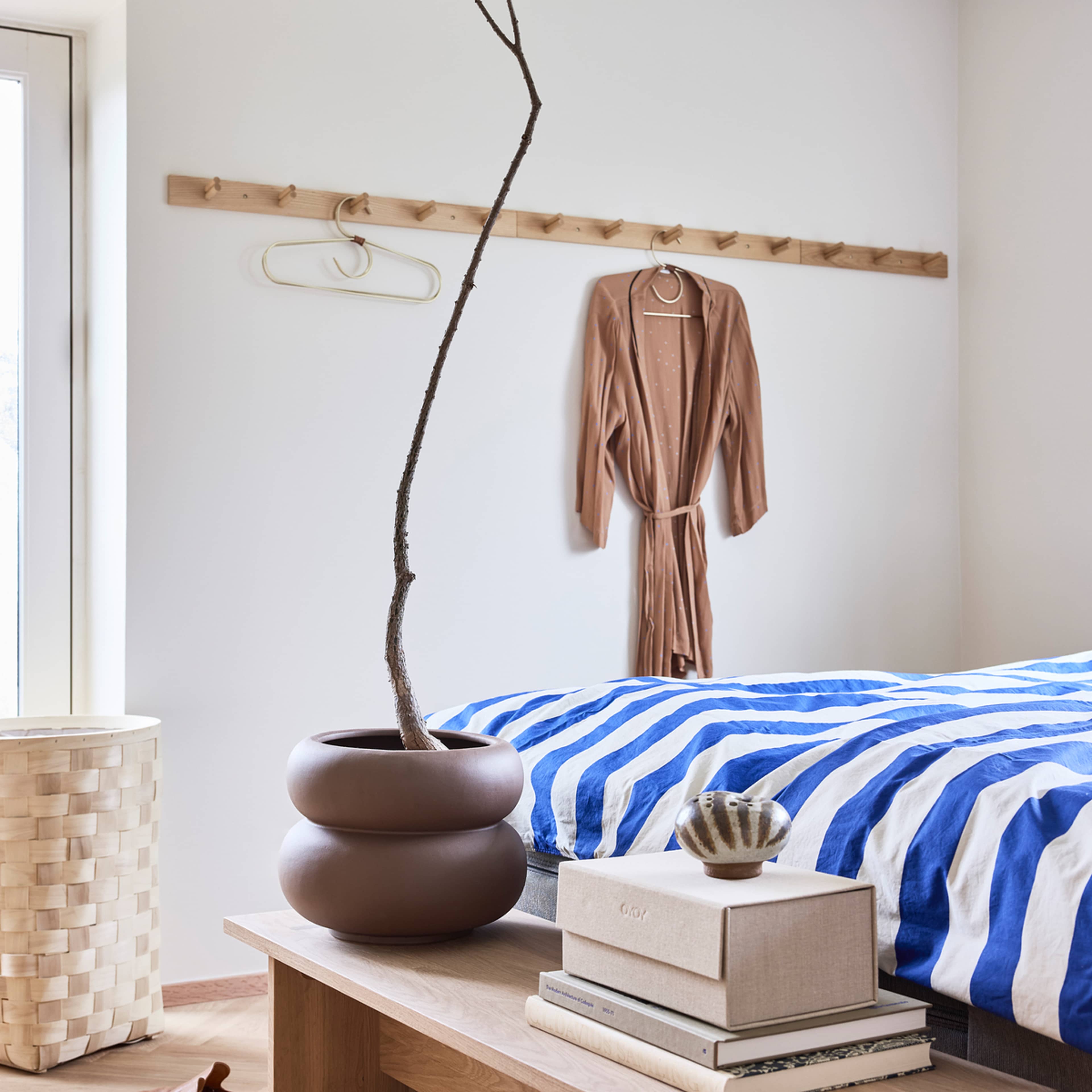 Shima Bedding - Adult, från OYOY Living, i färgen optic blue. Klicka för att öppna bilden i stort format