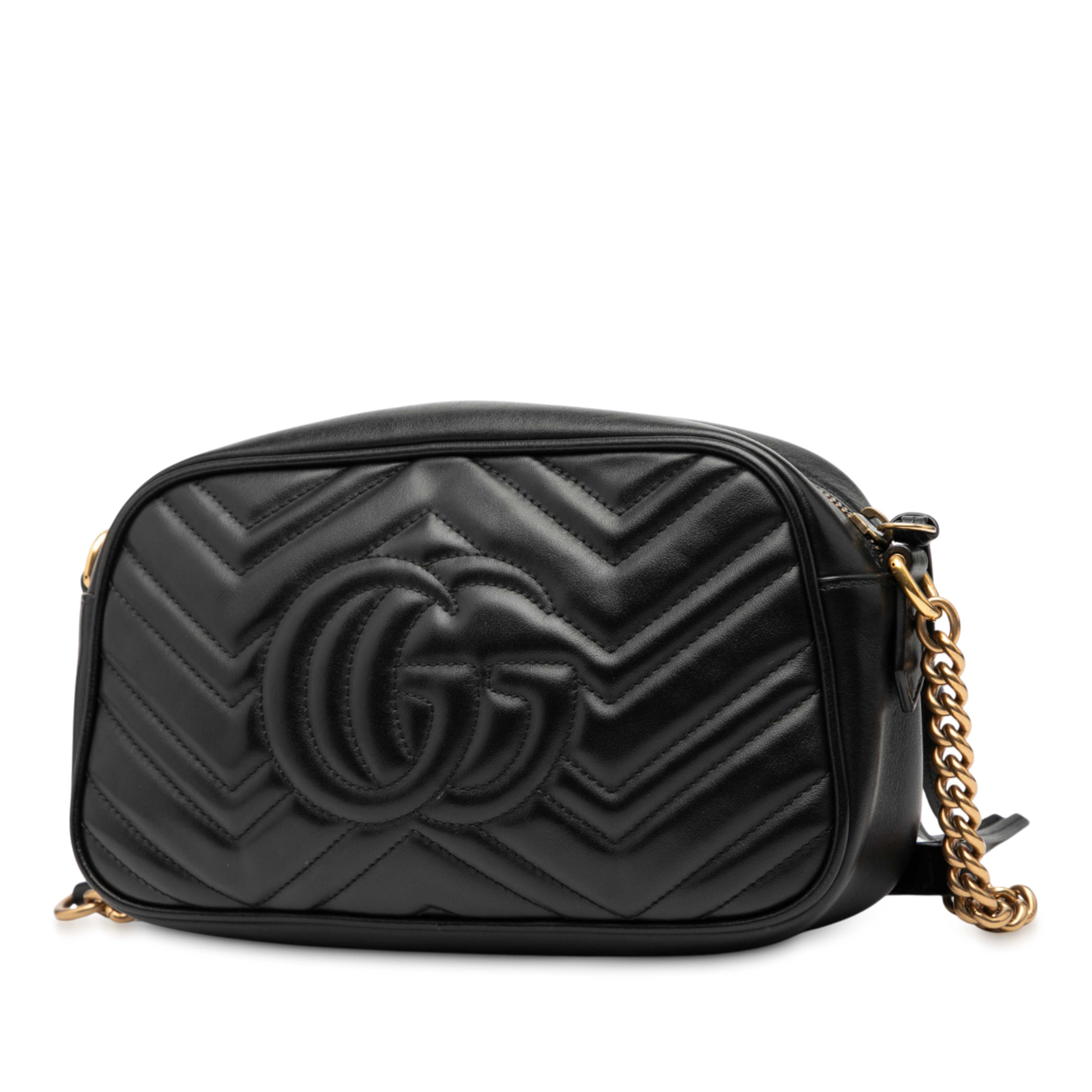 Gucci Small Gg Marmont Matelasse Calfskin Crossbody, från Luxclusif, i färgen svart. Klicka för att öppna bilden i stort format