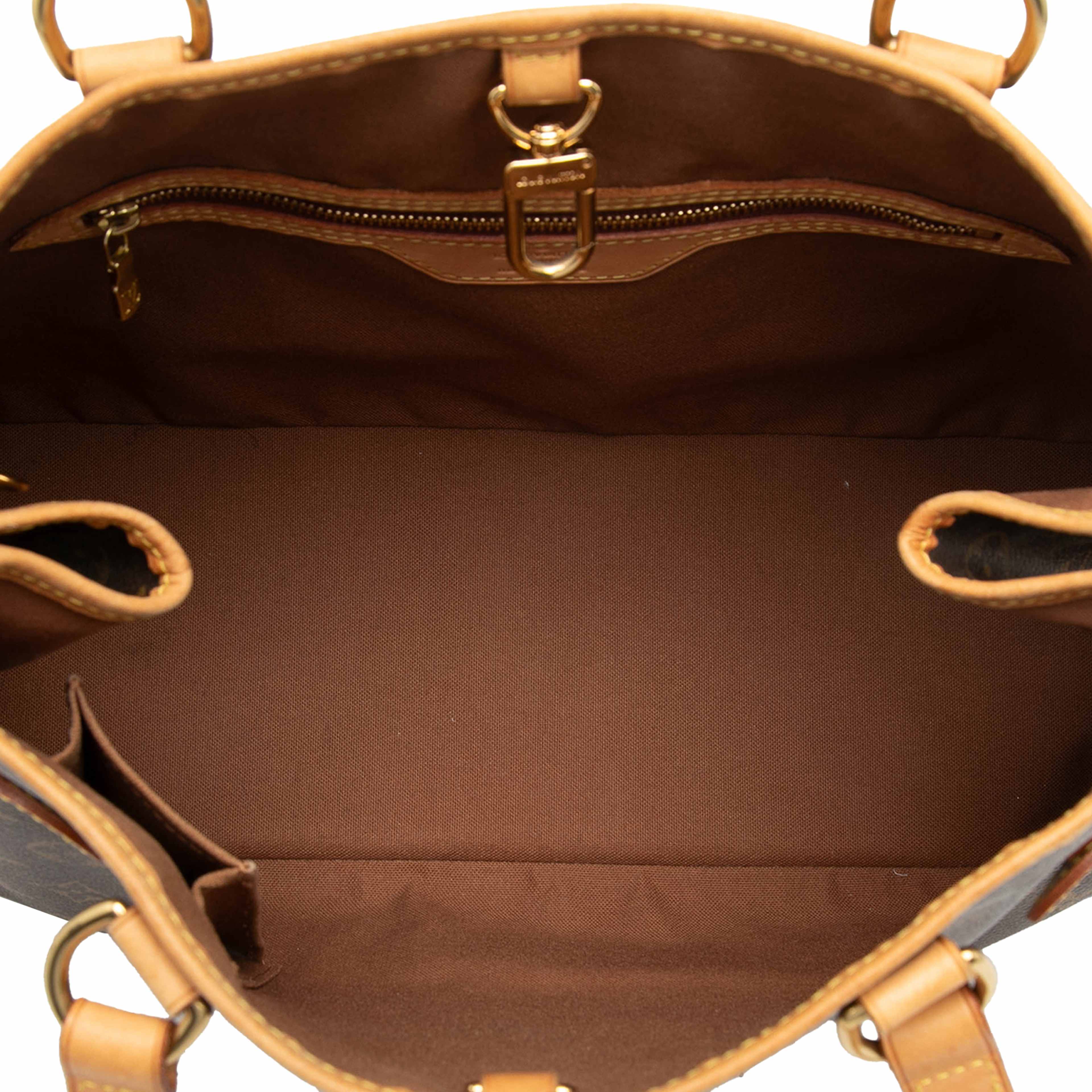 Louis Vuitton Monogram Batignolles Horizontal, från Luxclusif, i färgen brown. Klicka för att öppna bilden i stort format