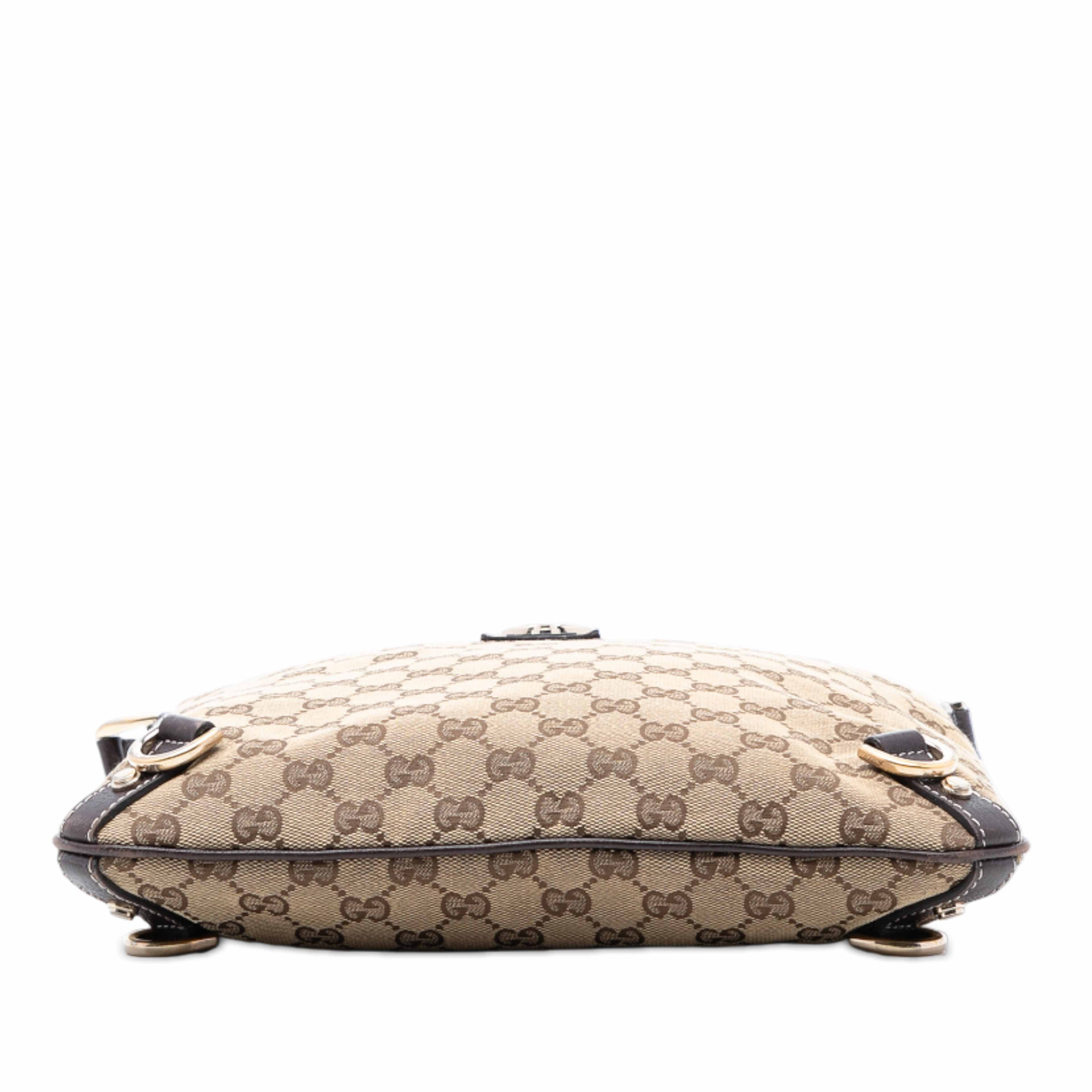 Gucci Gg Canvas Abbey D Ring Crossbody, från Luxclusif, i färgen beige. Klicka för att öppna bilden i stort format