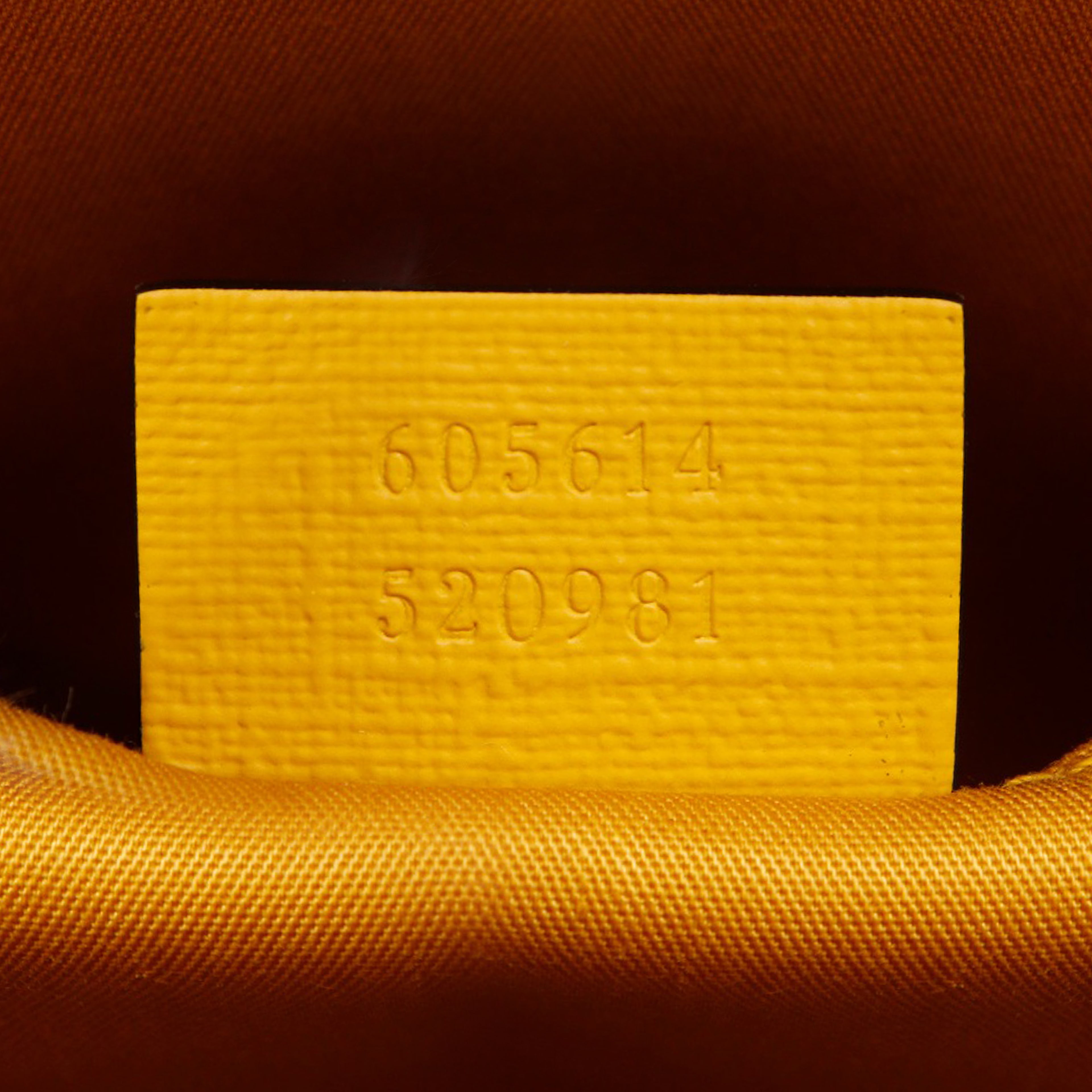 Gucci Interlocking G Coated Canvas Snail Childrens Tote, från Luxclusif, i färgen navy. Klicka för att öppna bilden i stort format