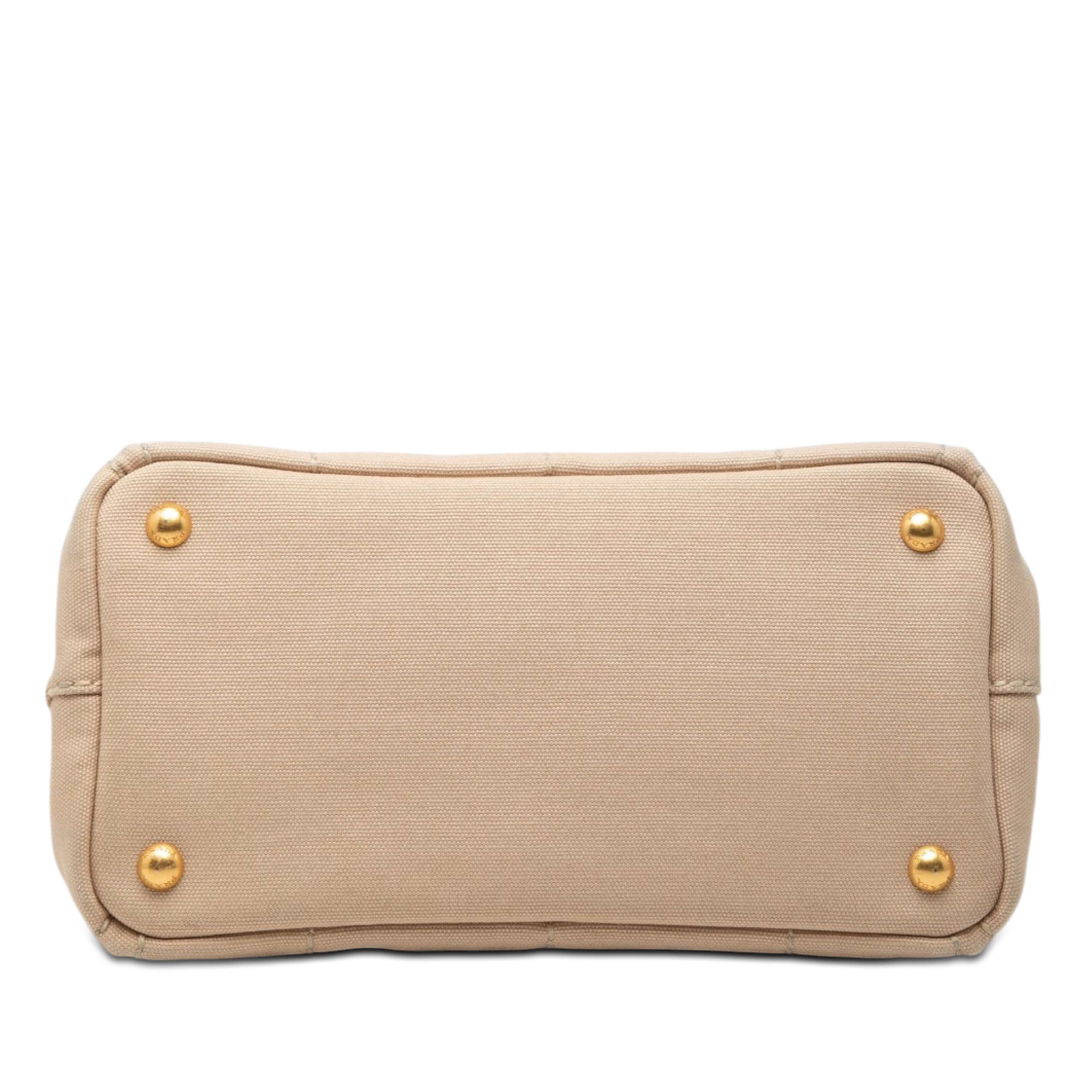 Prada Small Canvas Canapa Logo Tote, från Luxclusif, i färgen beige. Klicka för att öppna bilden i stort format