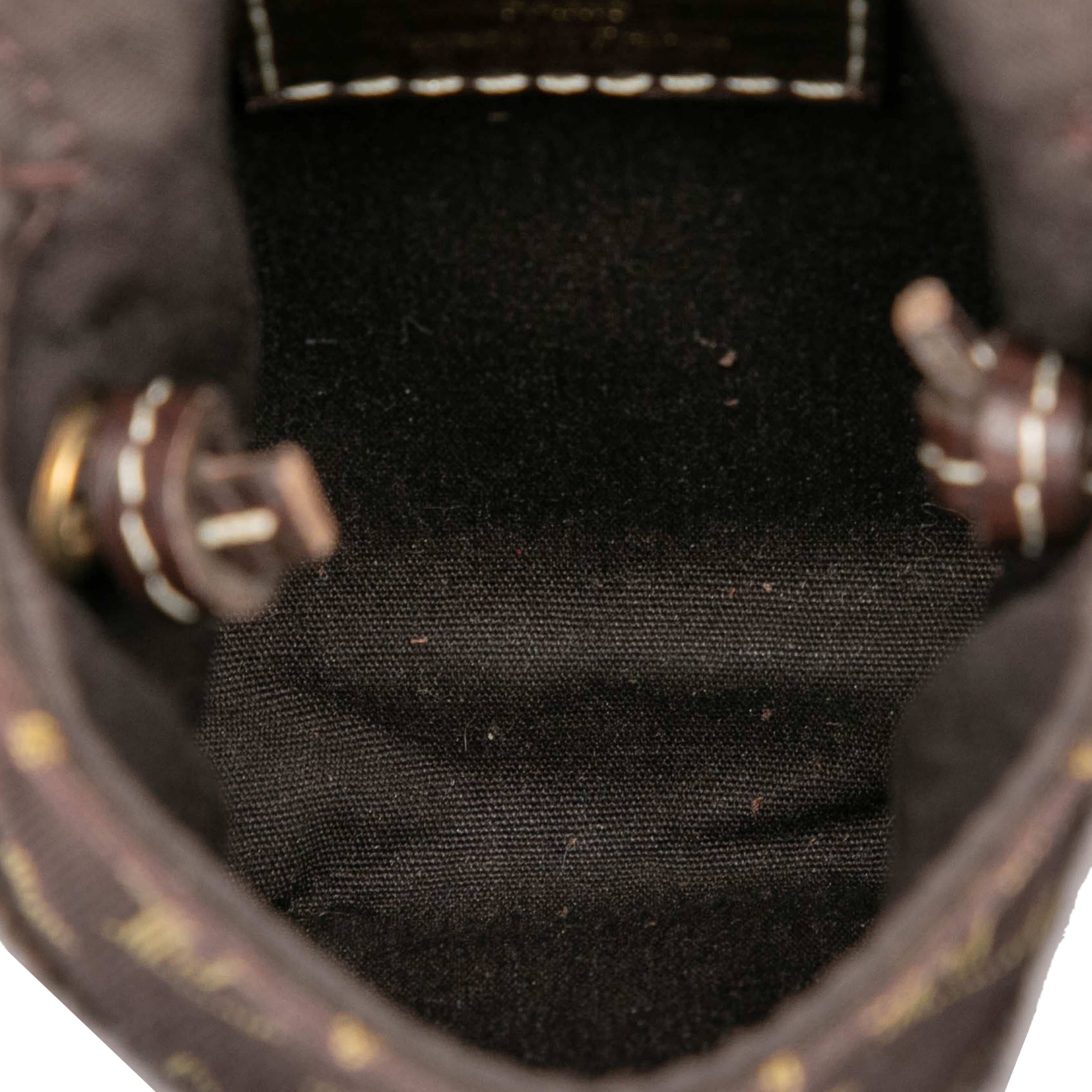 Louis Vuitton Monogram Mini Lin Pochette Cancun, från Luxclusif, i färgen brown. Klicka för att öppna bilden i stort format
