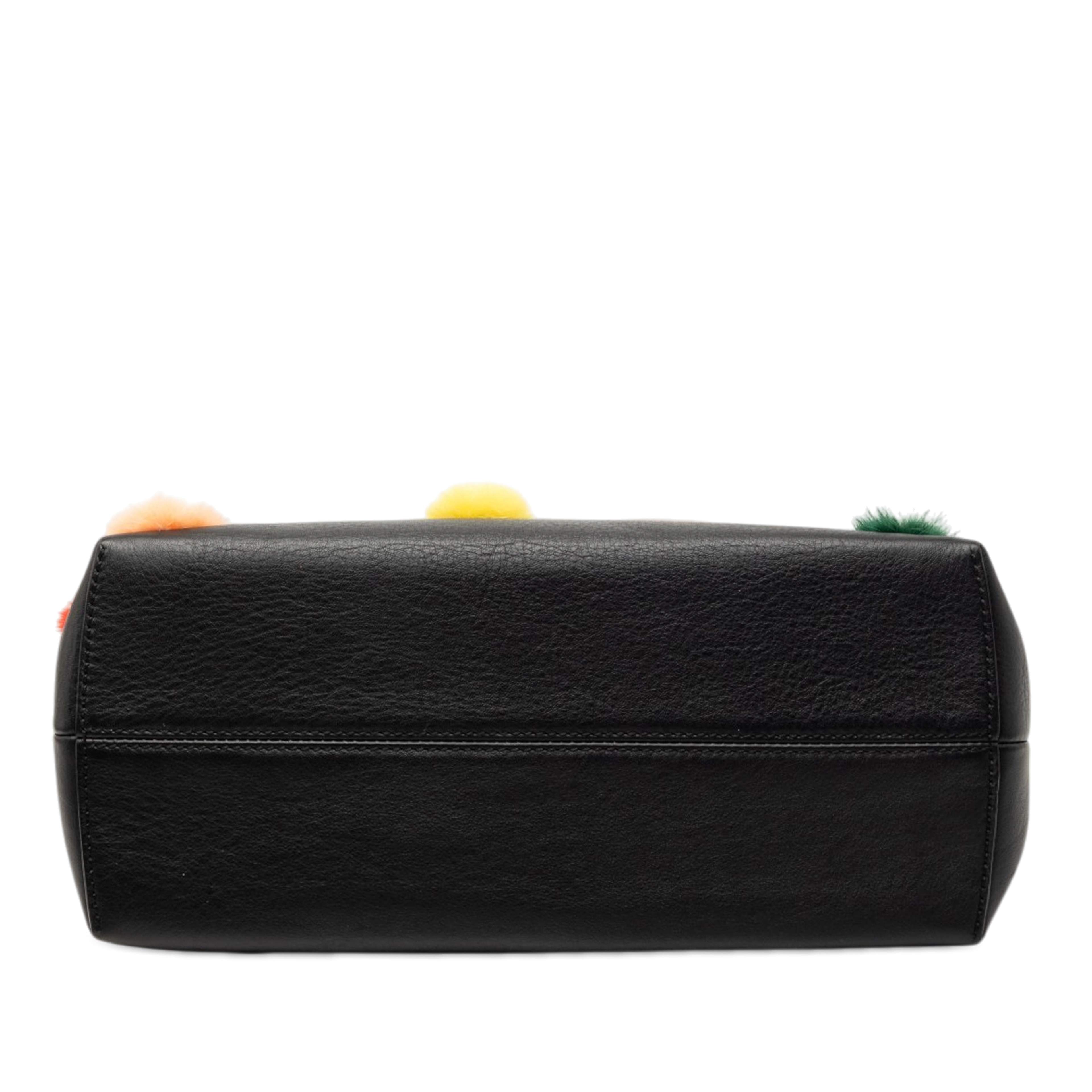 Fendi Medium Leather Pompom By The Way Satchel, från Luxclusif, i färgen black. Klicka för att öppna bilden i stort format
