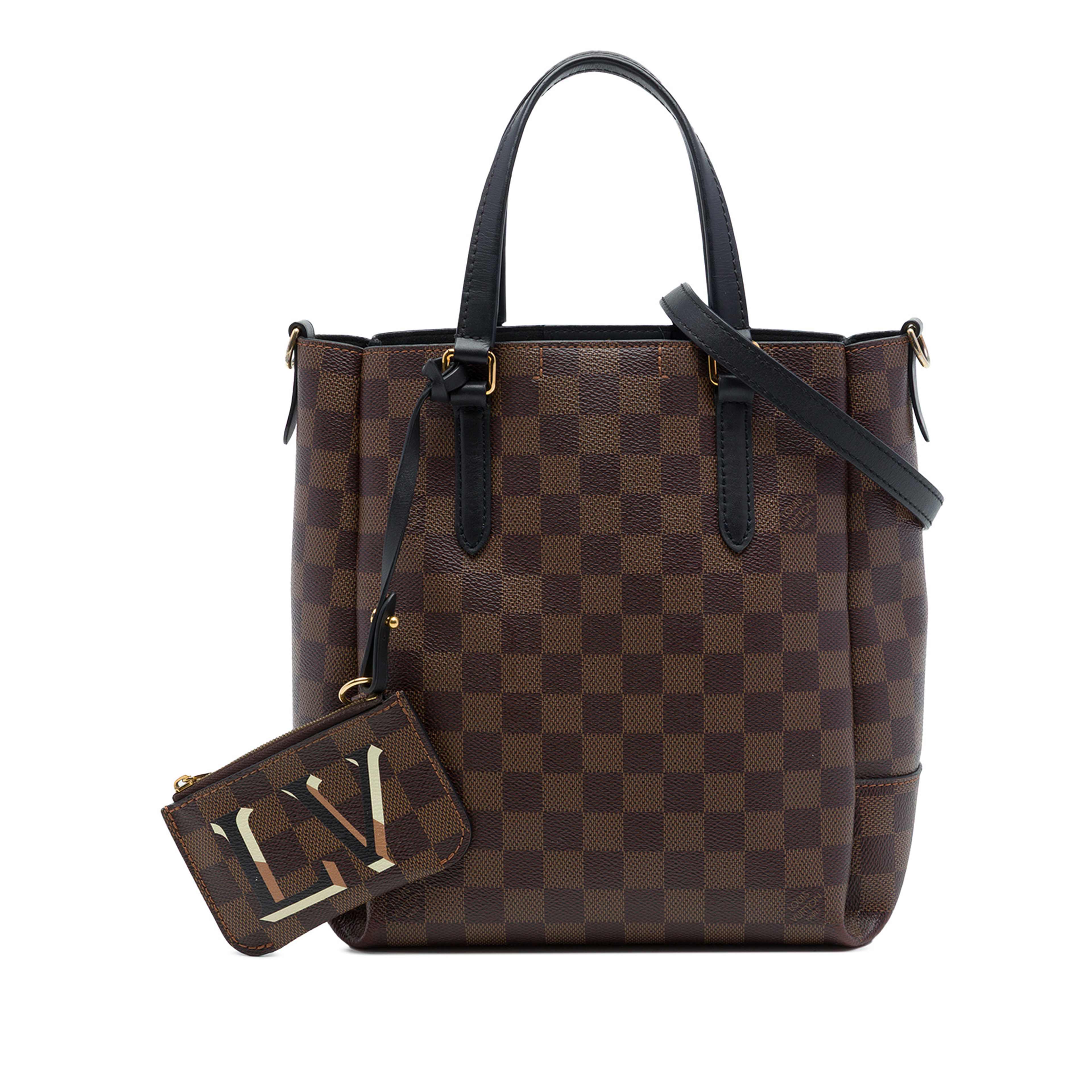 Louis Vuitton Damier Ebene Belmont Pm, från Luxclusif, i färgen brun. Klicka för att öppna bilden i stort format