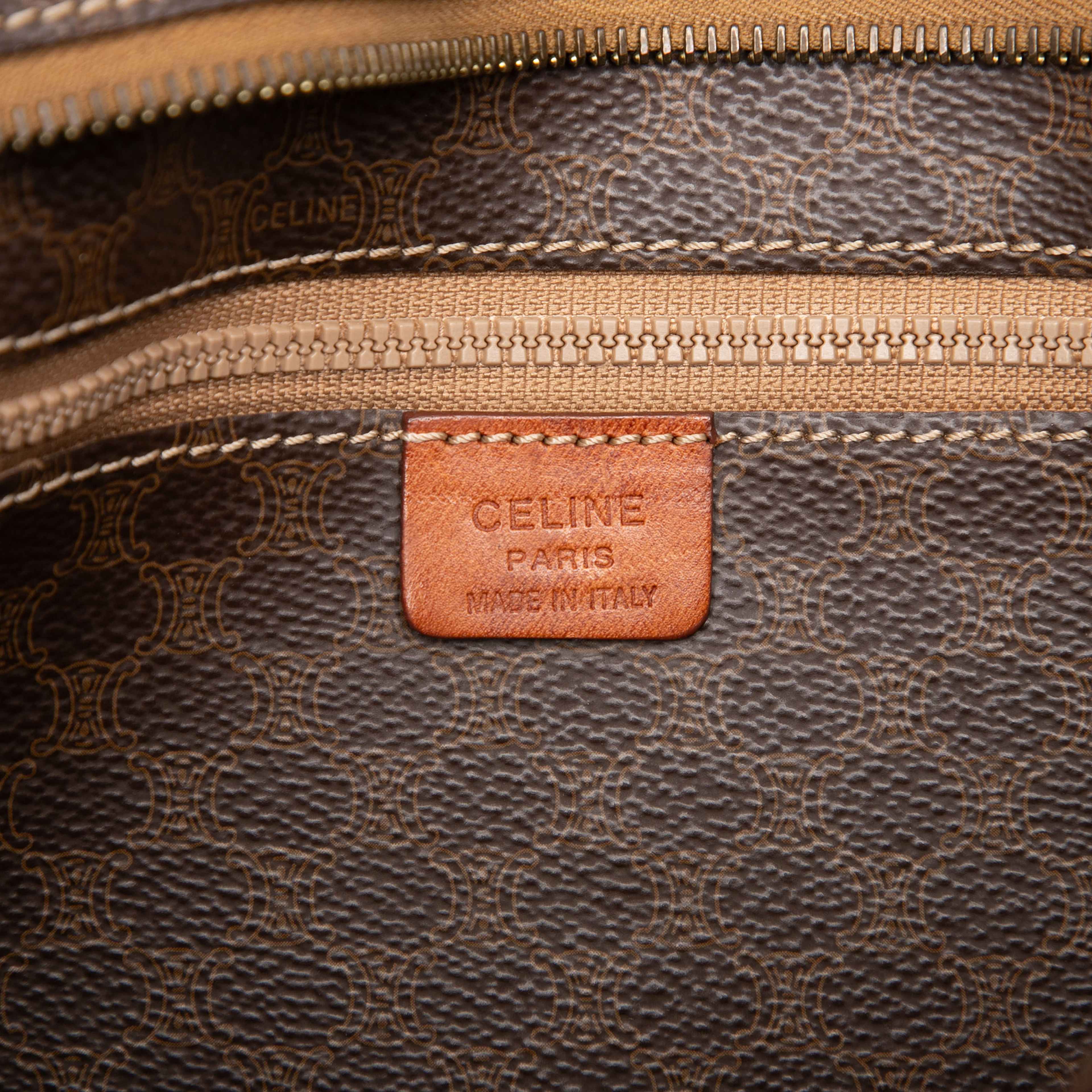 Celine Macadam Coated Canvas Tote, från Luxclusif, i färgen brown. Klicka för att öppna bilden i stort format