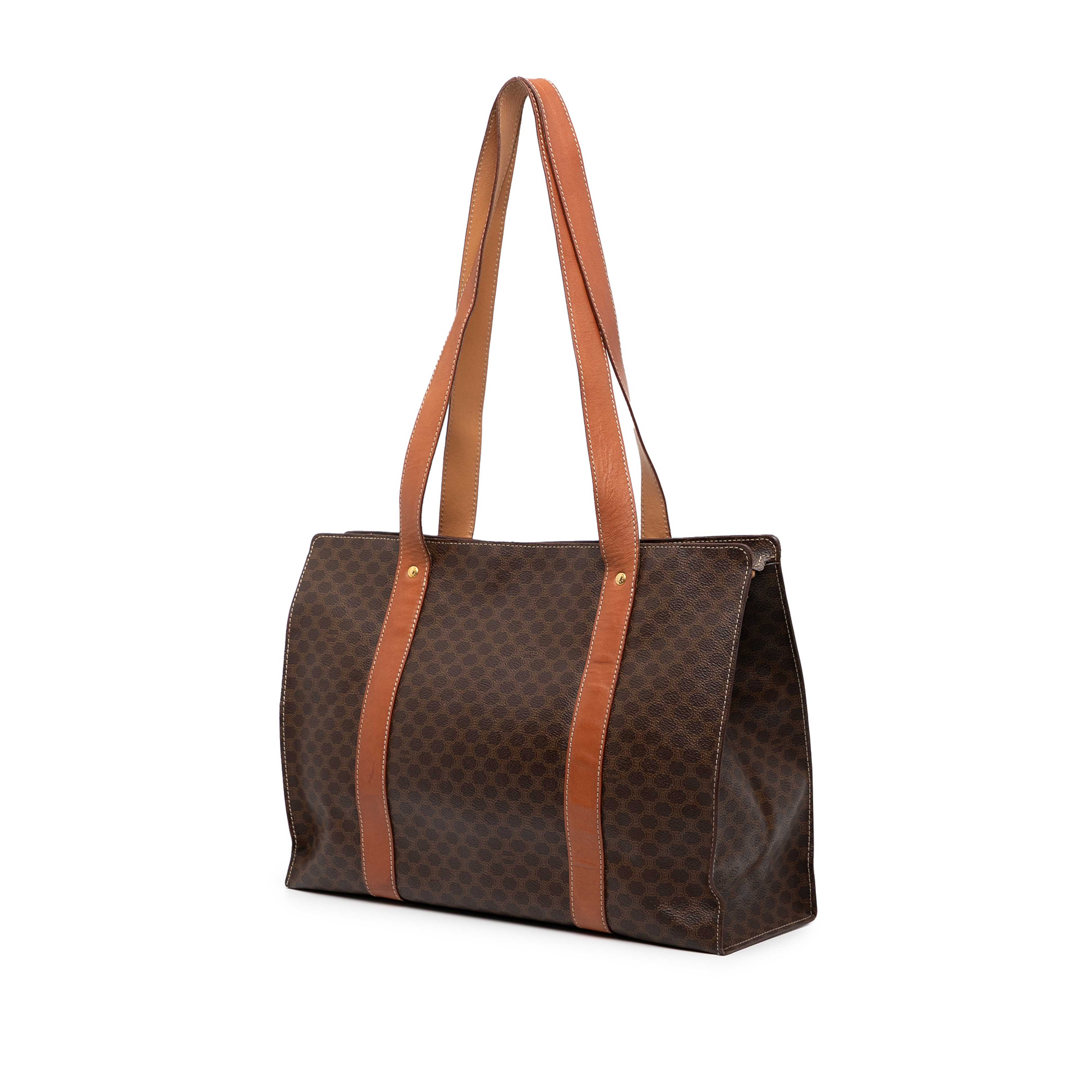Celine Macadam Coated Canvas Tote, från Luxclusif, i färgen brown. Klicka för att öppna bilden i stort format