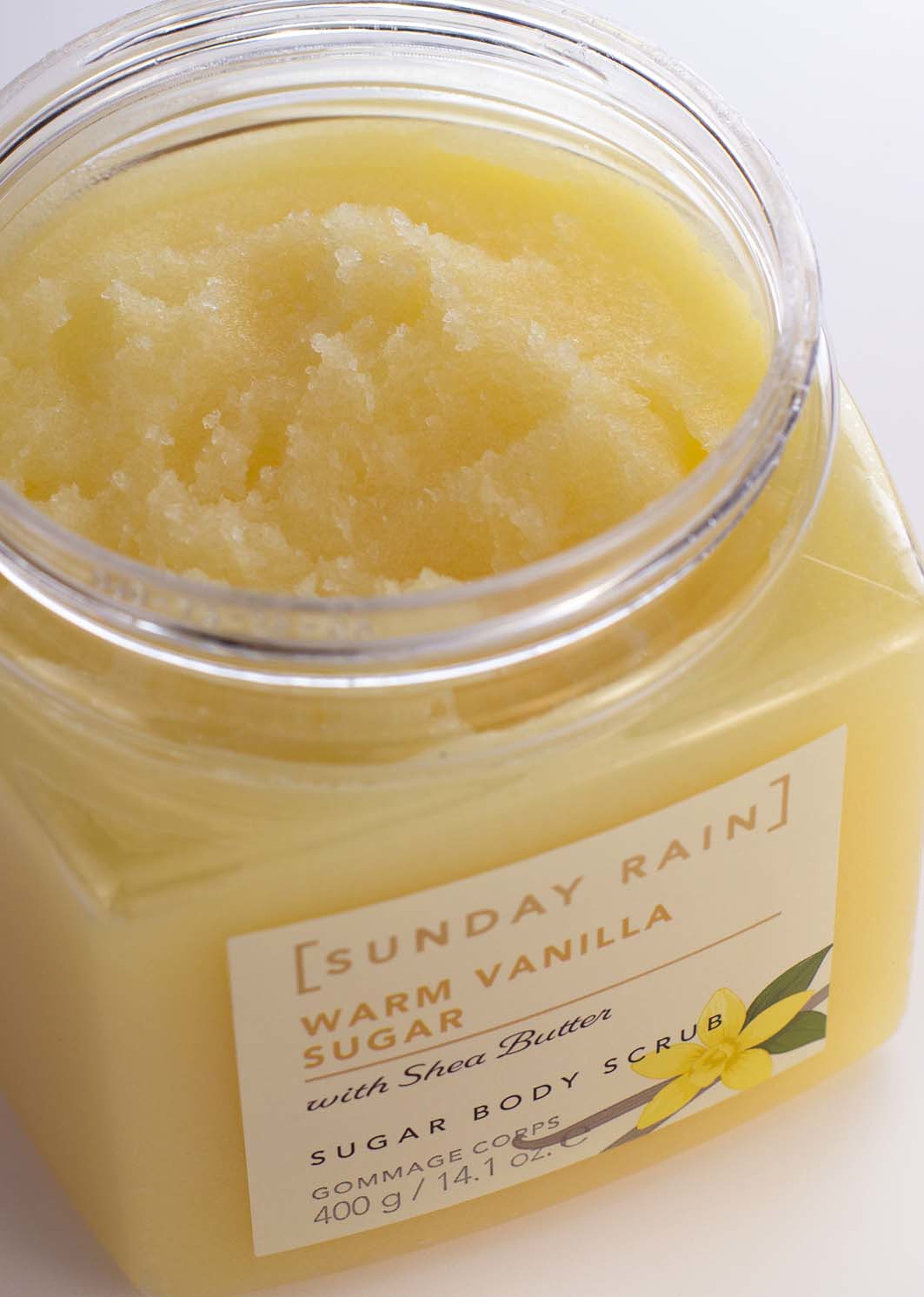 Warm Vanilla Sugar Scrub, från Sunday Rain. Klicka för att öppna bilden i stort format