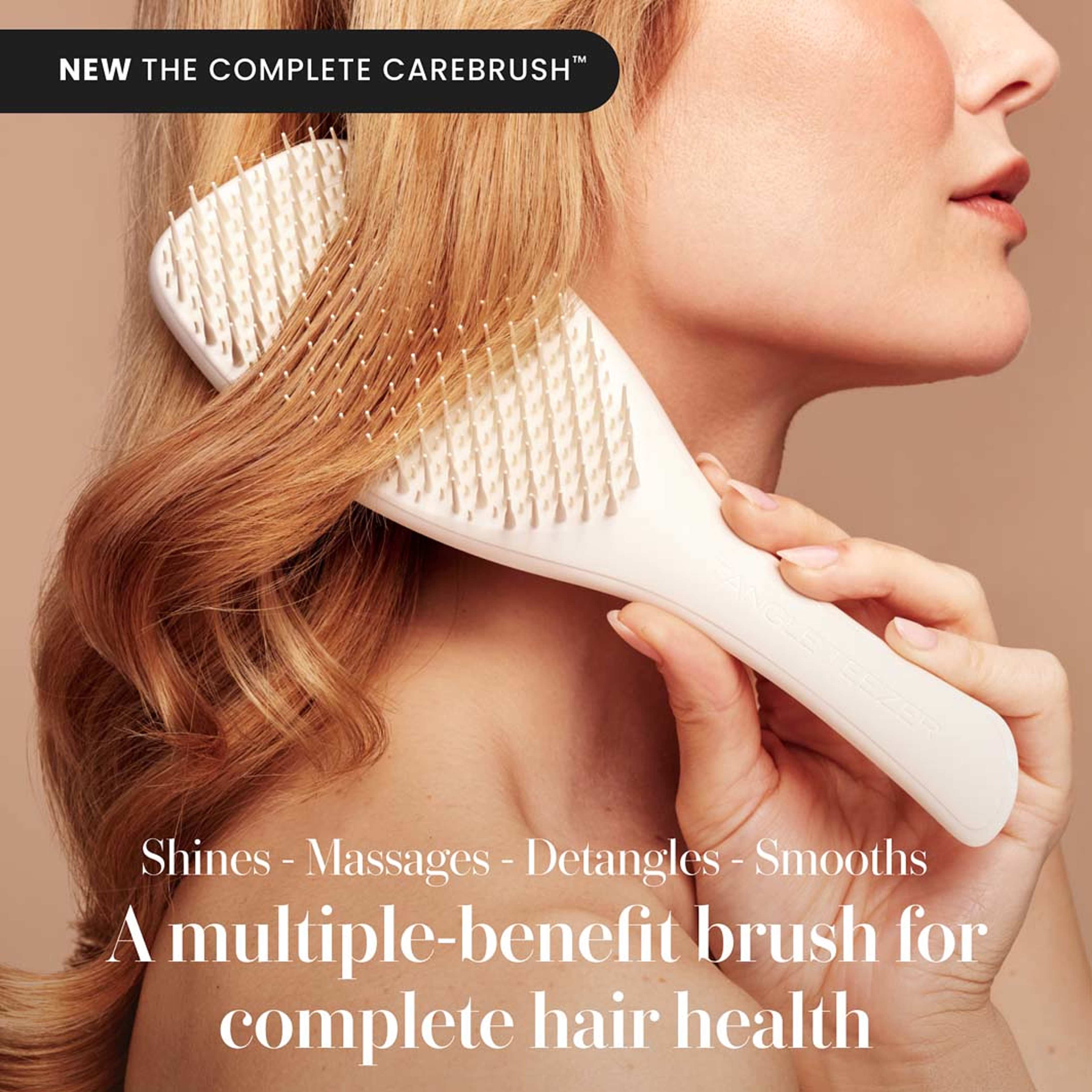 Complete Carebrush Halo White, från Tangle Teezer, i färgen Halo White. Klicka för att öppna bilden i stort format