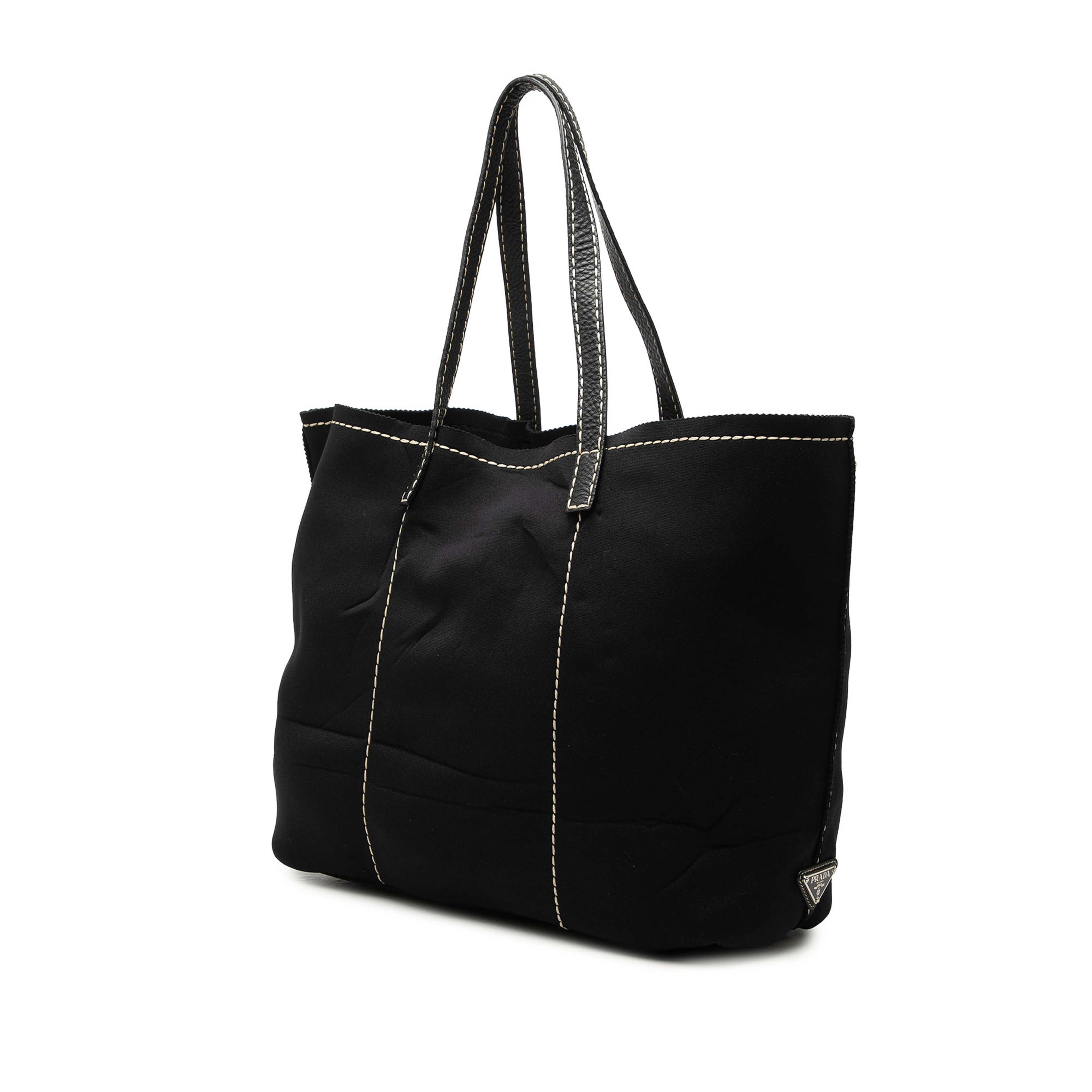 Prada Neoprene Logo Shopping Tote, från Luxclusif, i färgen svart. Klicka för att öppna bilden i stort format