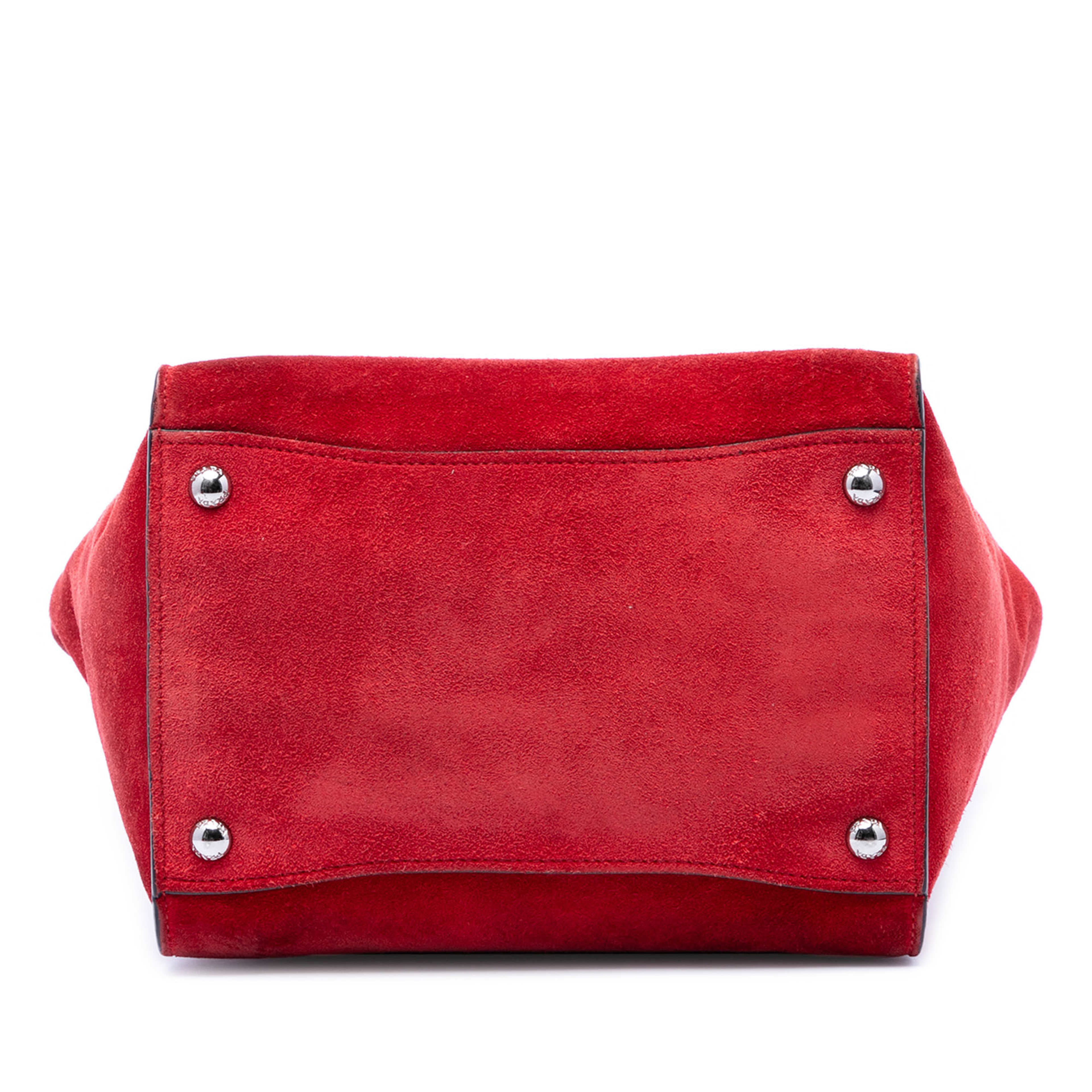 Prada Small Scamosciato Twin Pocket Satchel, från Luxclusif, i färgen red. Klicka för att öppna bilden i stort format