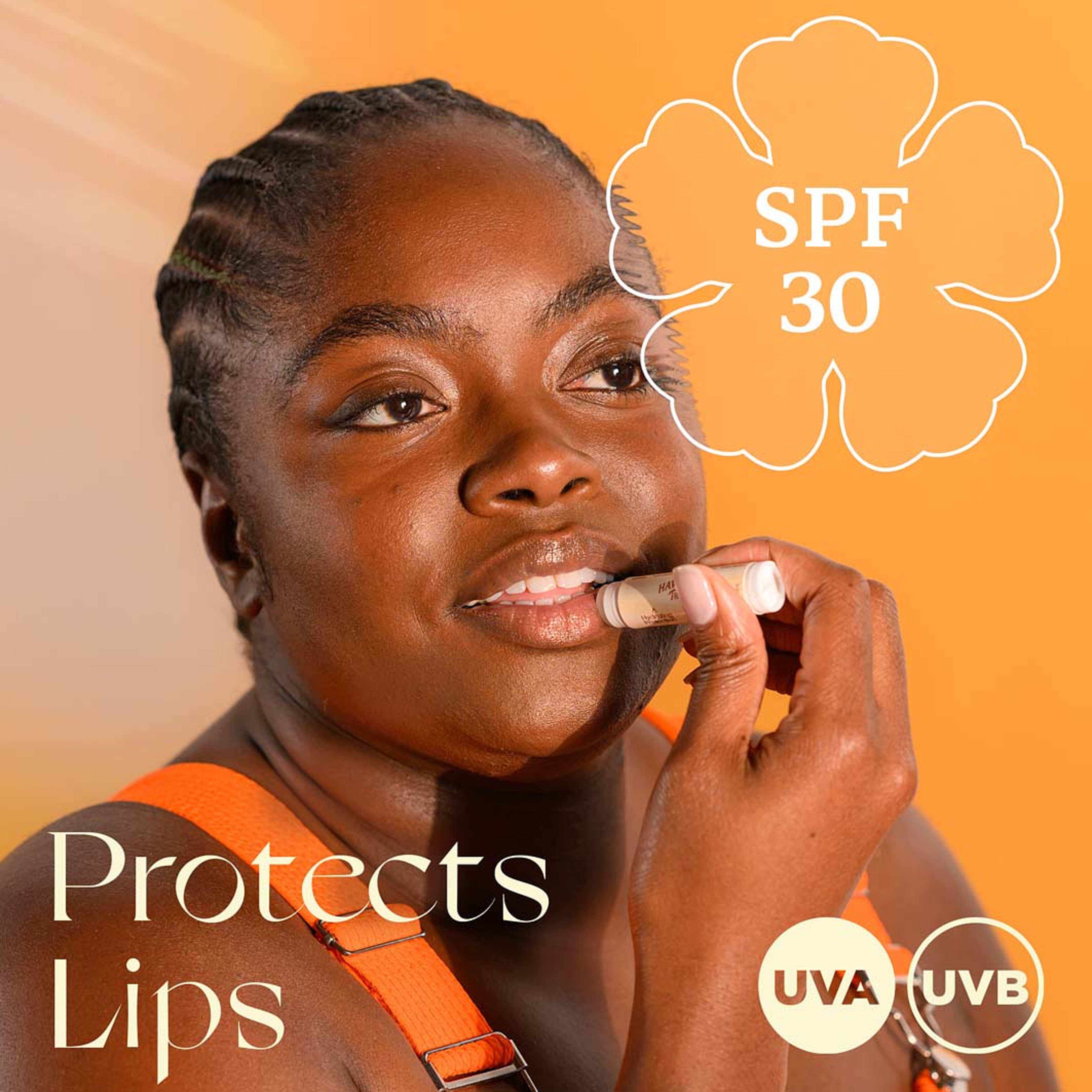 Island Glow Lip Balm SPF30, från Hawaiian Tropic. Klicka för att öppna bilden i stort format