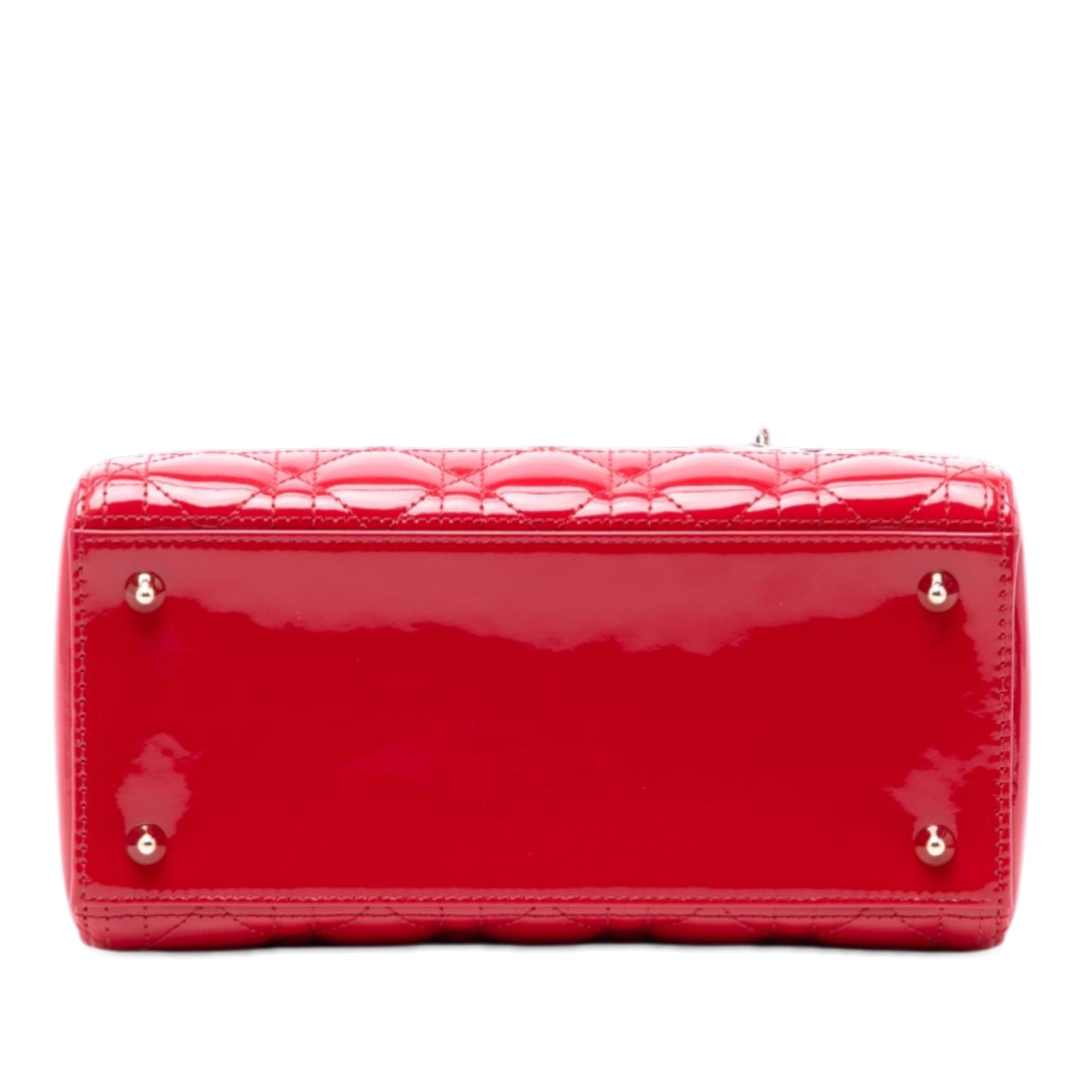 Dior Medium Patent Cannage Lady Dior, från Luxclusif, i färgen red. Klicka för att öppna bilden i stort format