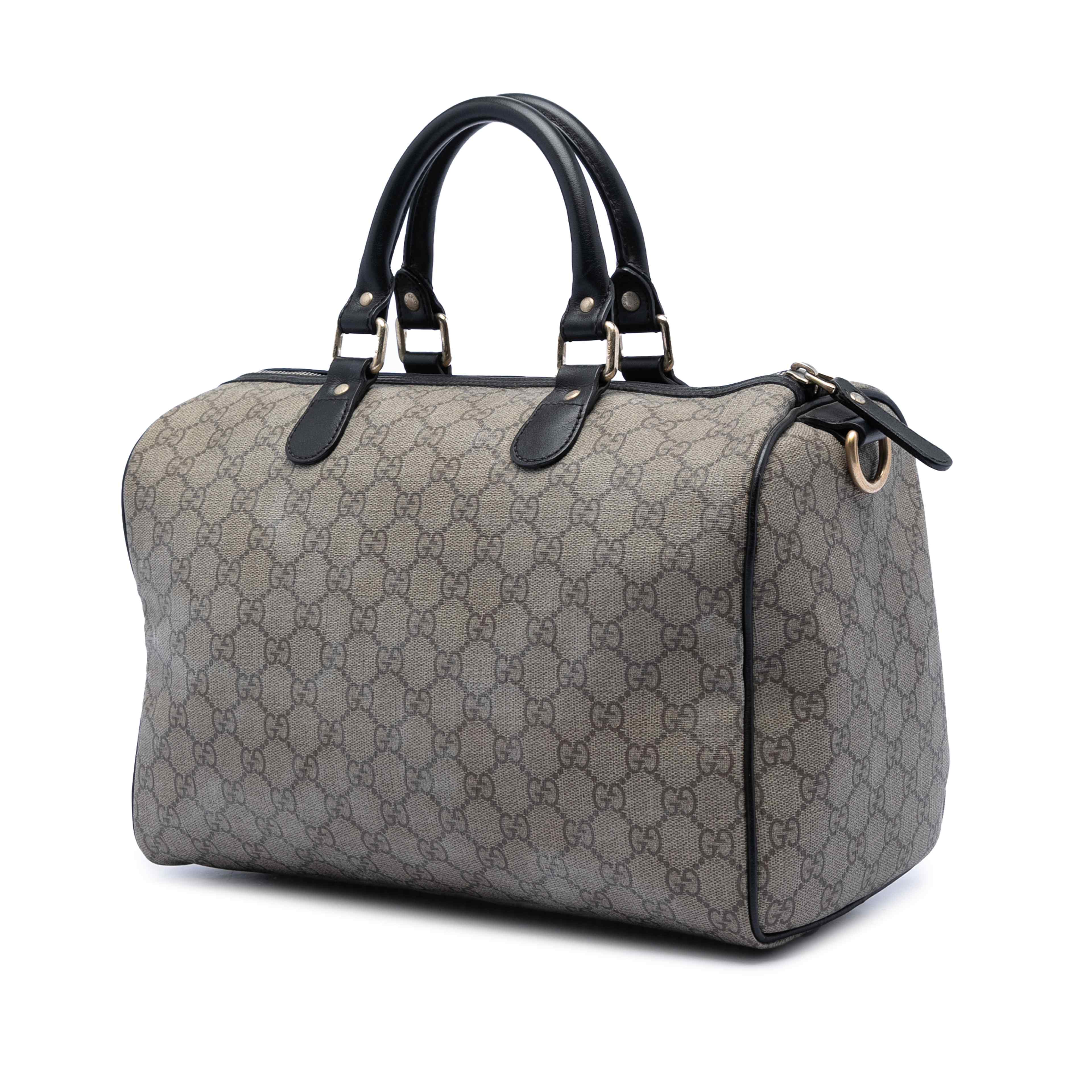Gucci Medium Gg Supreme Italian Flag Joy Boston Bag, från Luxclusif, i färgen beige. Klicka för att öppna bilden i stort format