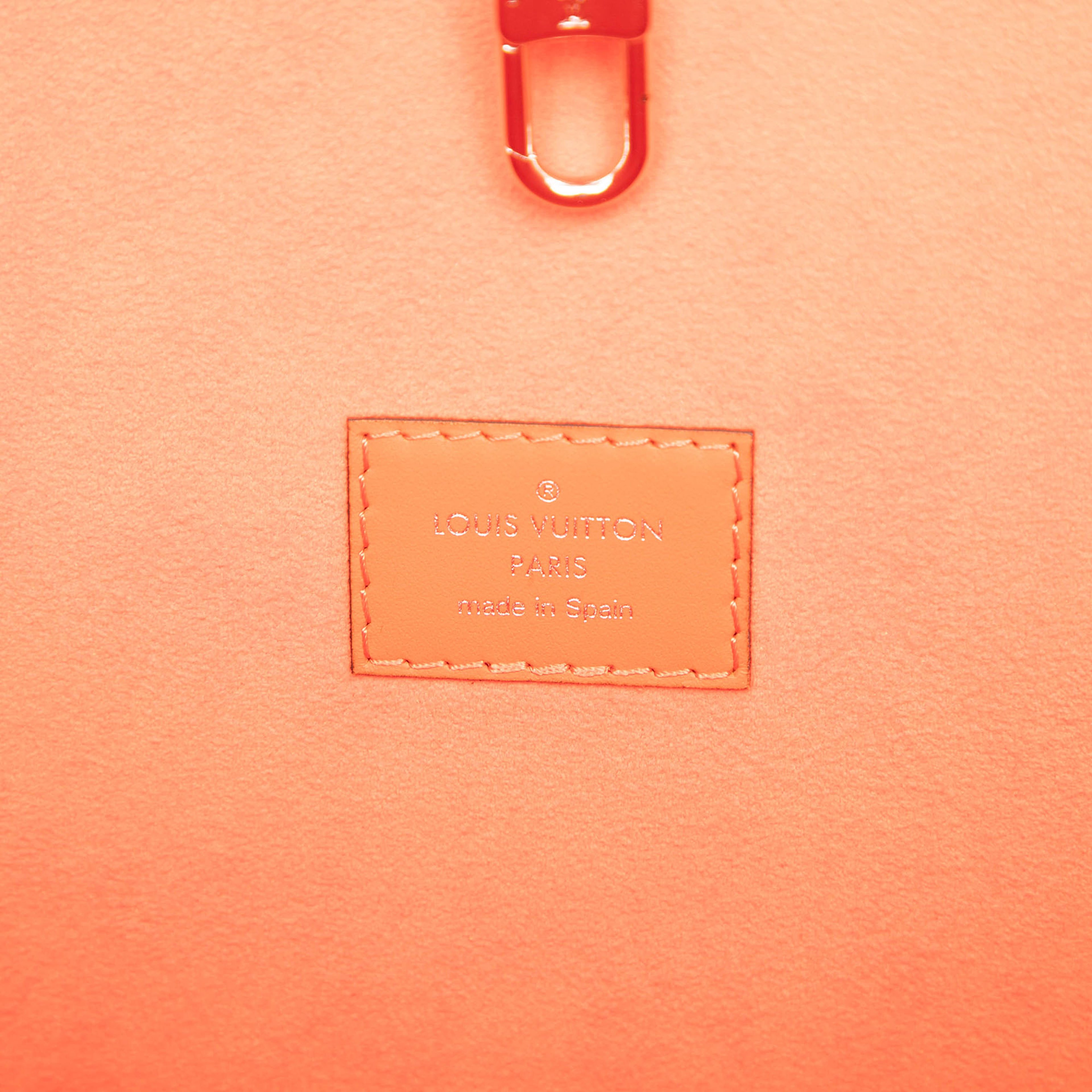 Louis Vuitton Epi Neverfull Mm, från Luxclusif, i färgen orange. Klicka för att öppna bilden i stort format