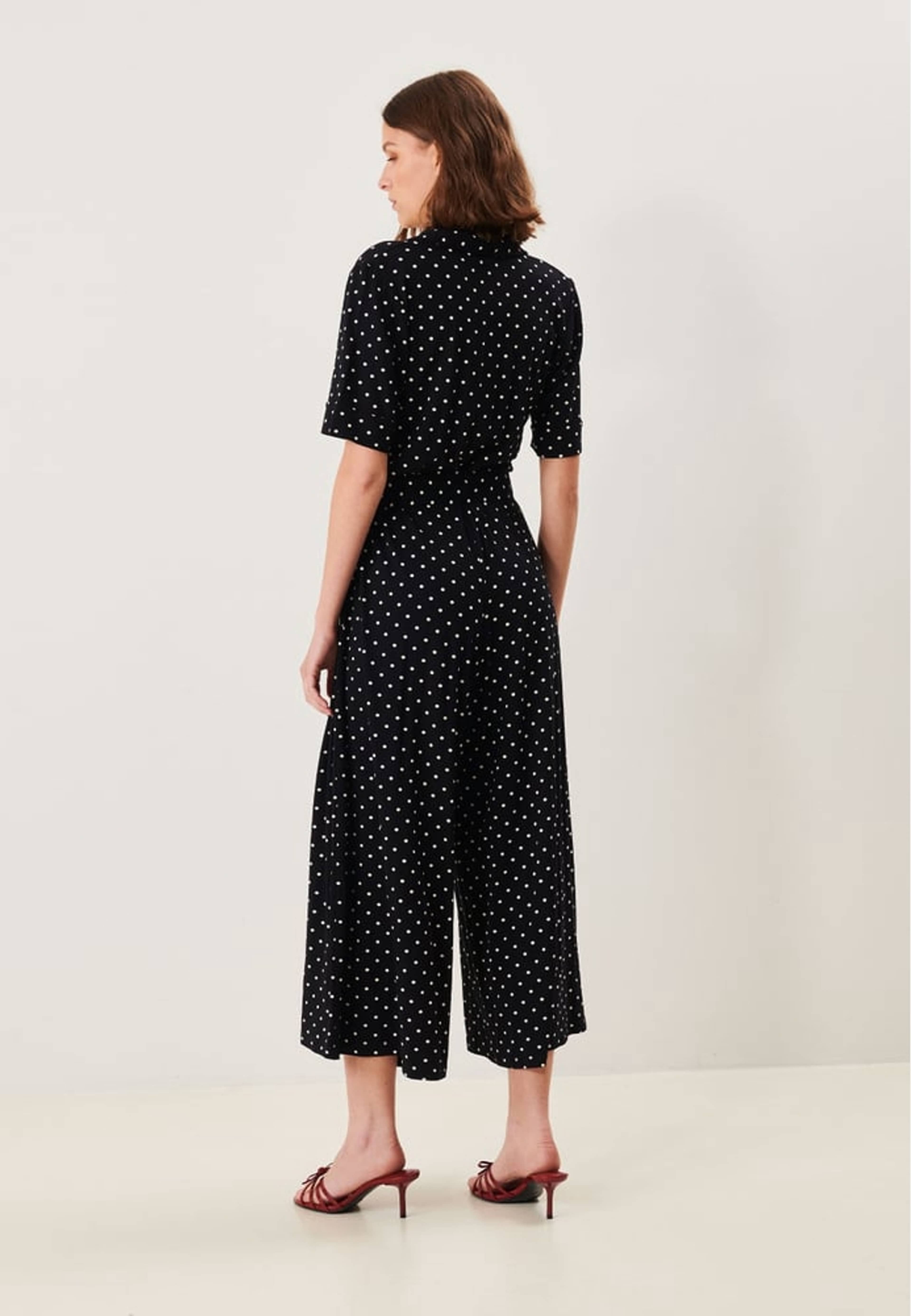 Blake Dot Jumpsuit, från Jumperfabriken, i färgen black. Klicka för att öppna bilden i stort format