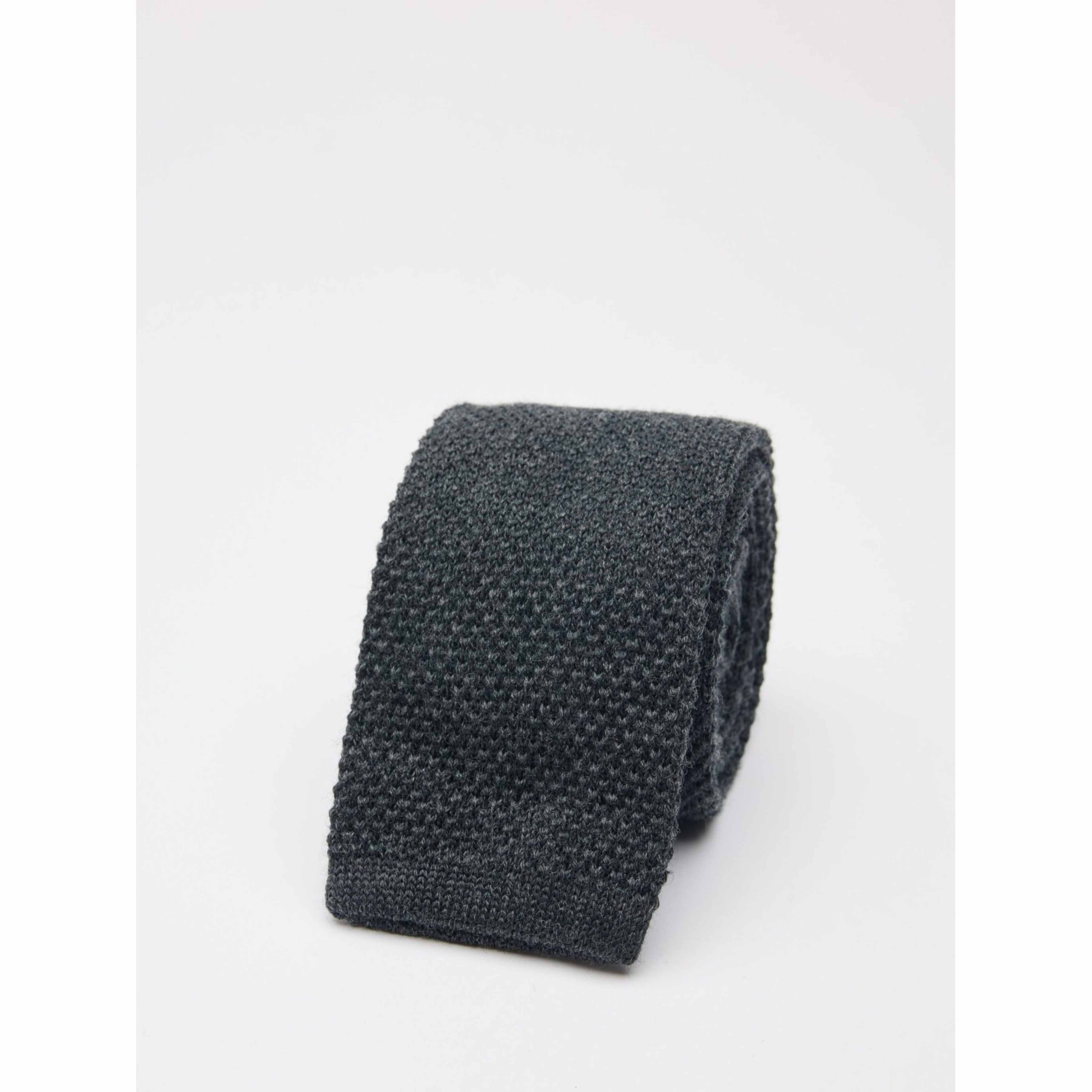 Wool Knitted Tie