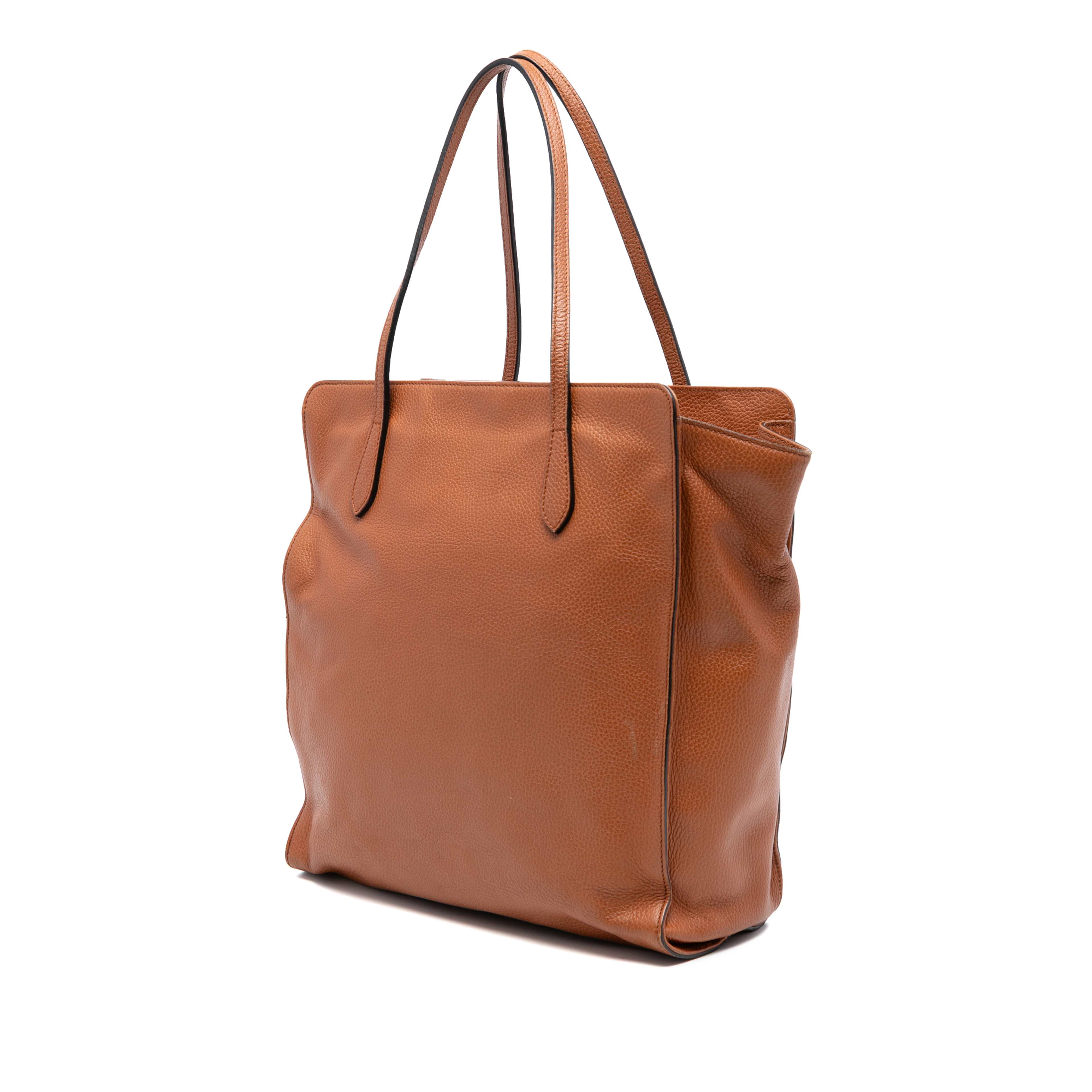 Gucci Dollar Calf Interlocking G Tote, från Luxclusif, i färgen brown. Klicka för att öppna bilden i stort format