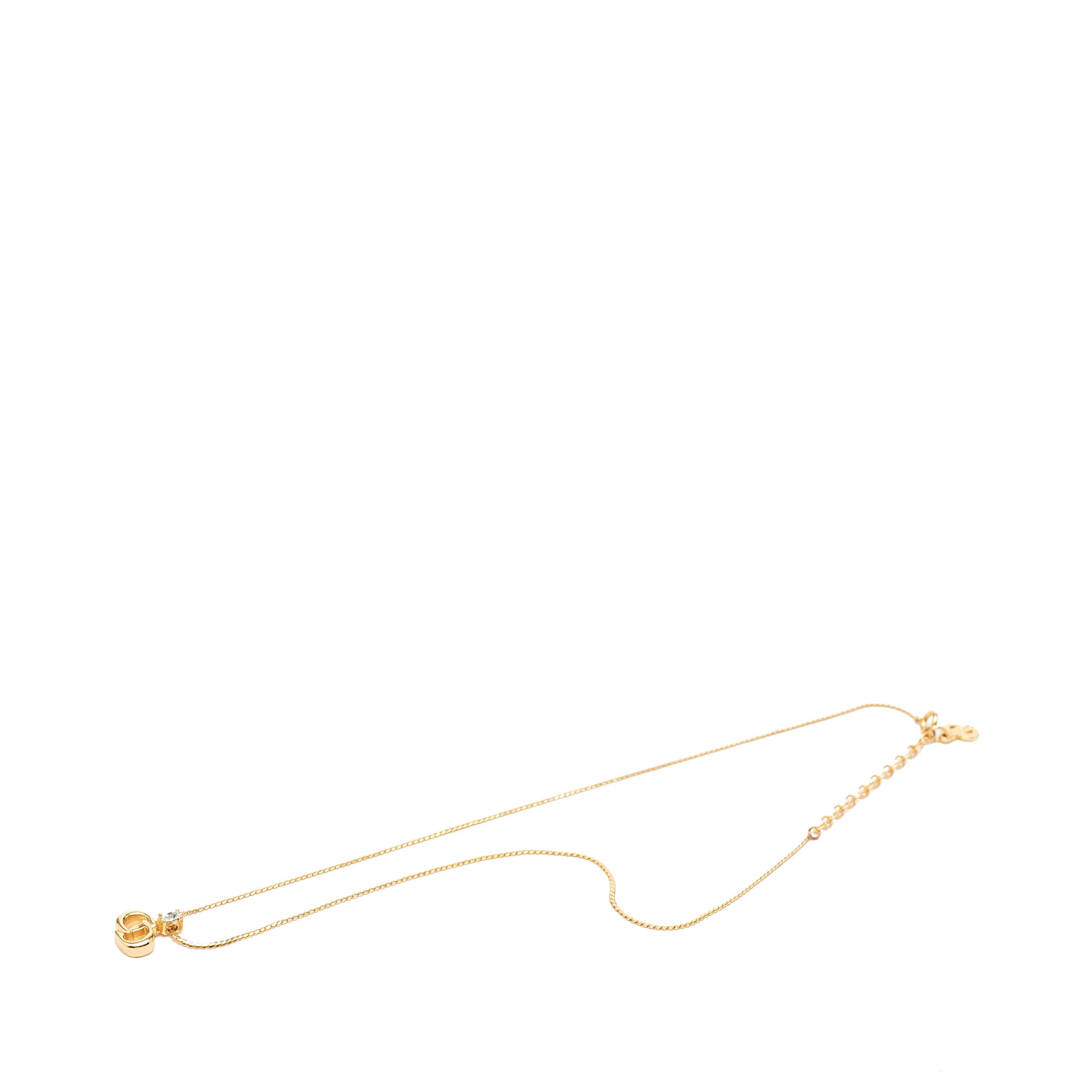 Dior Gold Plated Strass Cd Logo Pendant Necklace, från Luxclusif, i färgen gold. Klicka för att öppna bilden i stort format