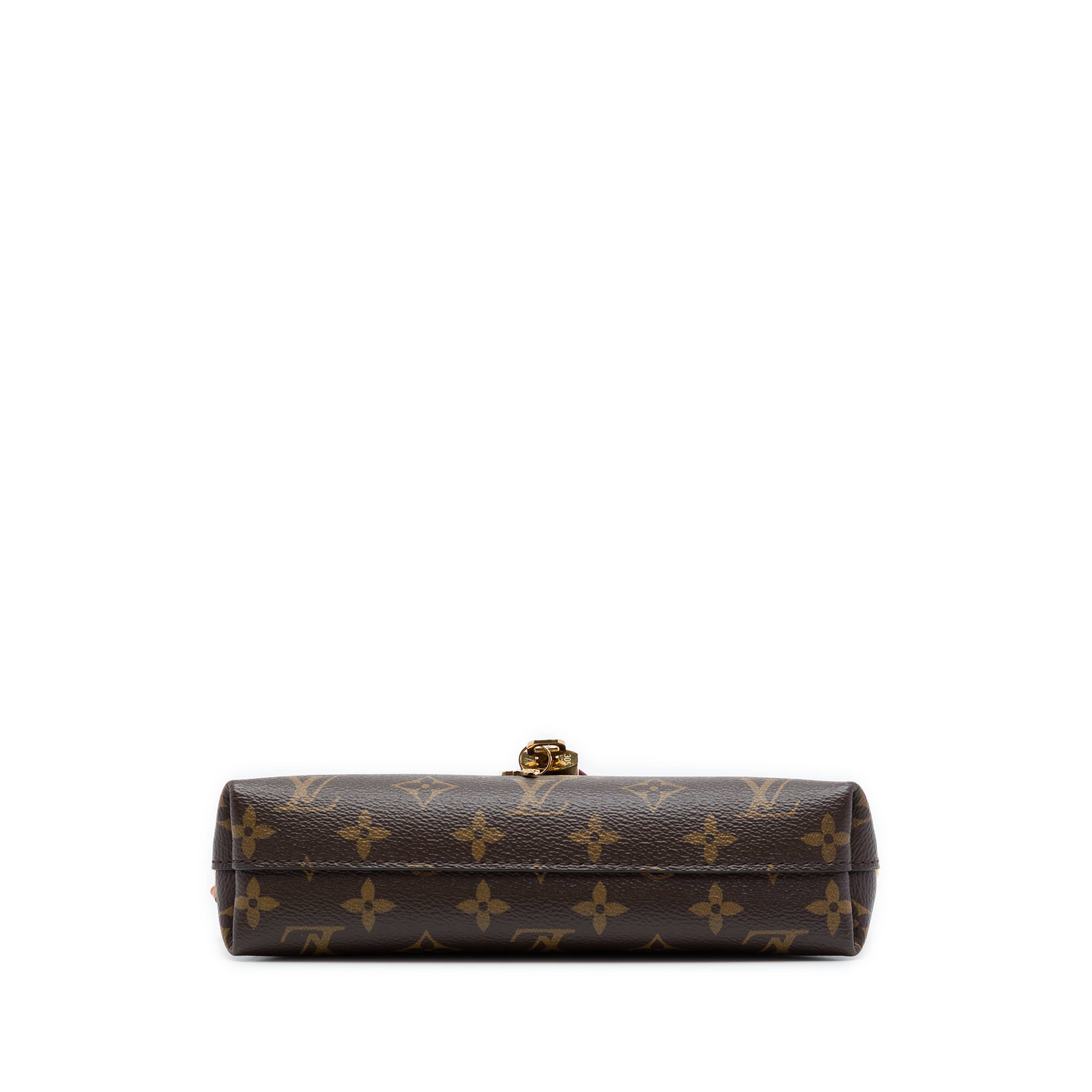 Louis Vuitton Monogram Moon Pochette, från Luxclusif, i färgen brun. Klicka för att öppna bilden i stort format