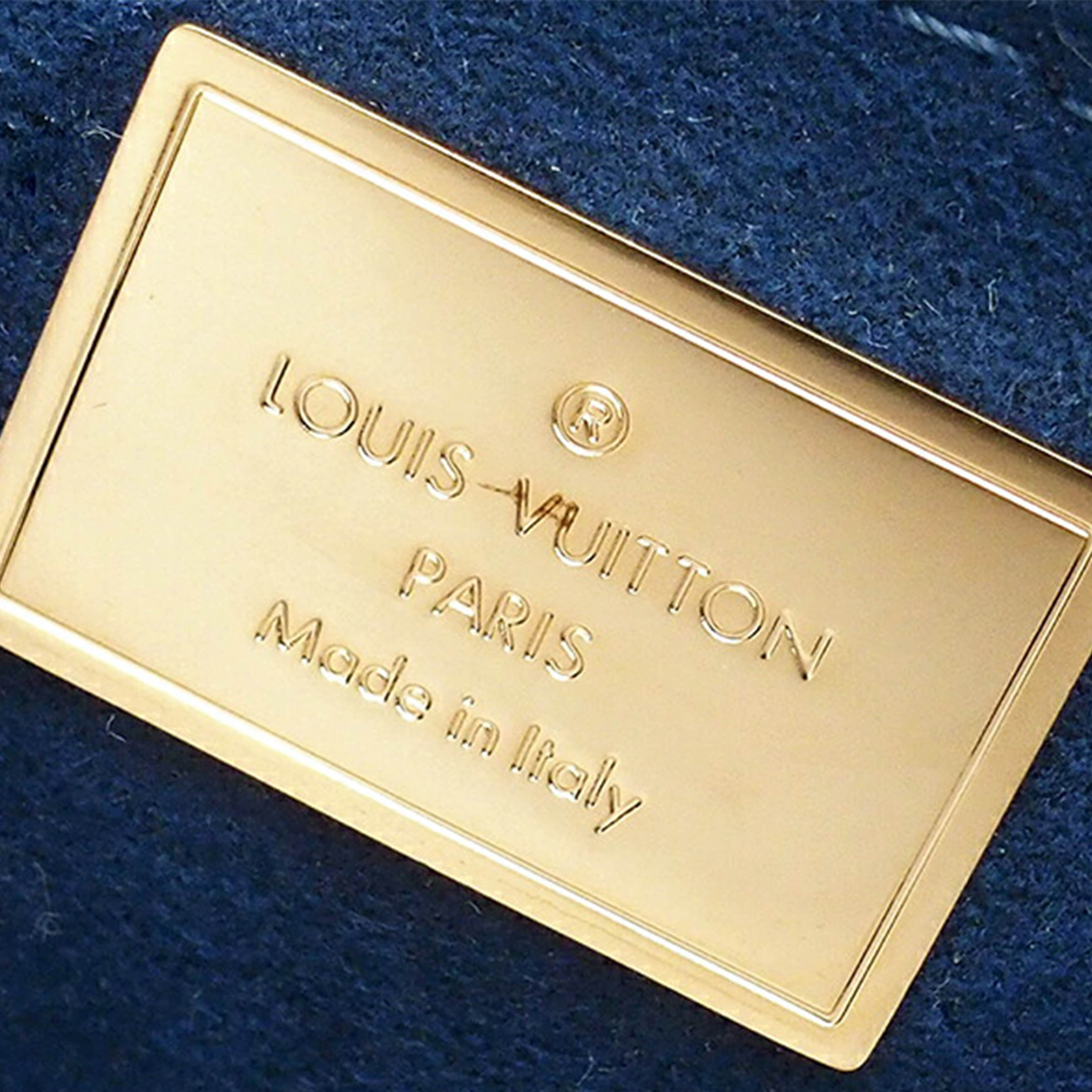 Louis Vuitton Monogram Vernis Spring Street, från Luxclusif, i färgen red. Klicka för att öppna bilden i stort format