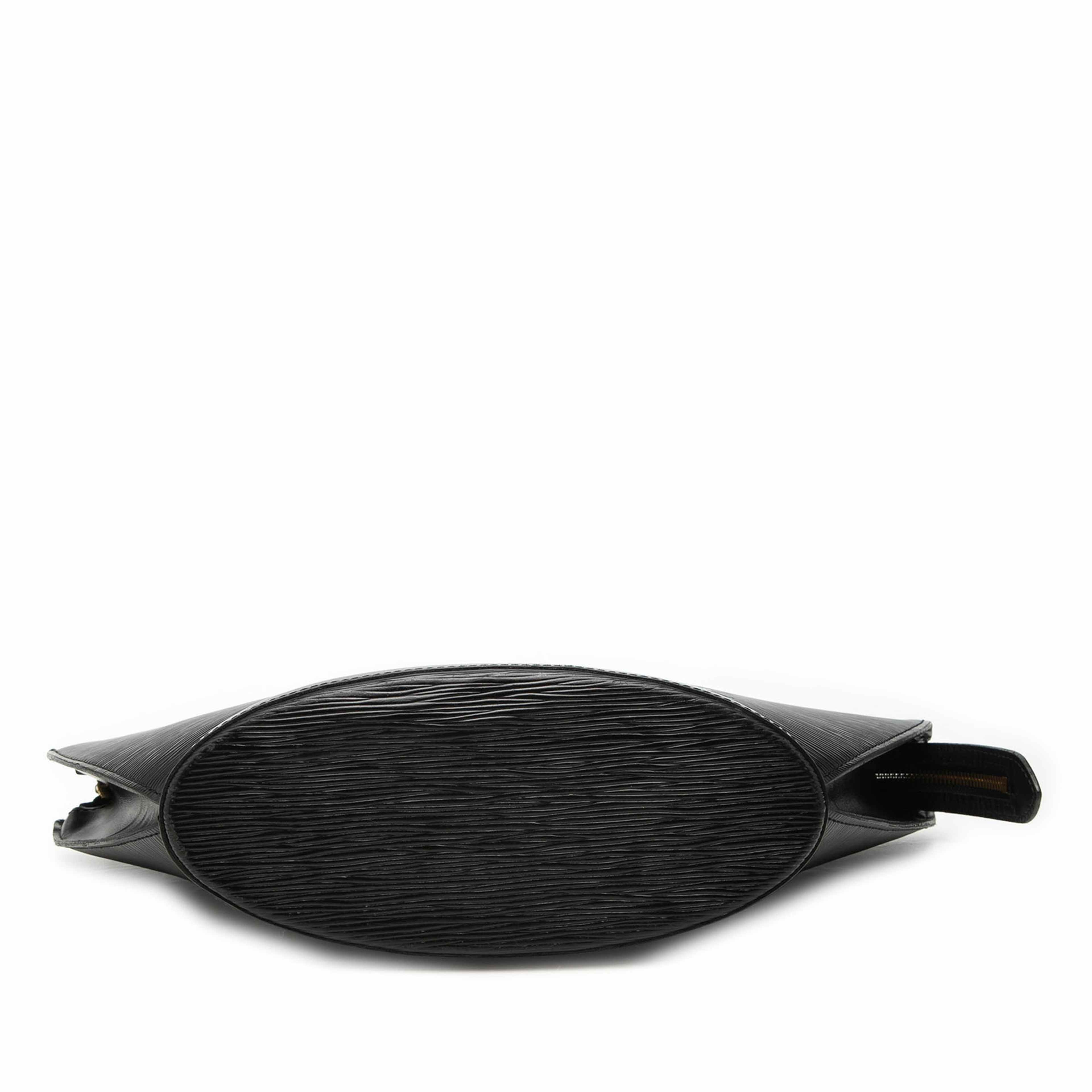 Louis Vuitton Epi Saint Jacques Pm Short Strap, från Luxclusif, i färgen black. Klicka för att öppna bilden i stort format