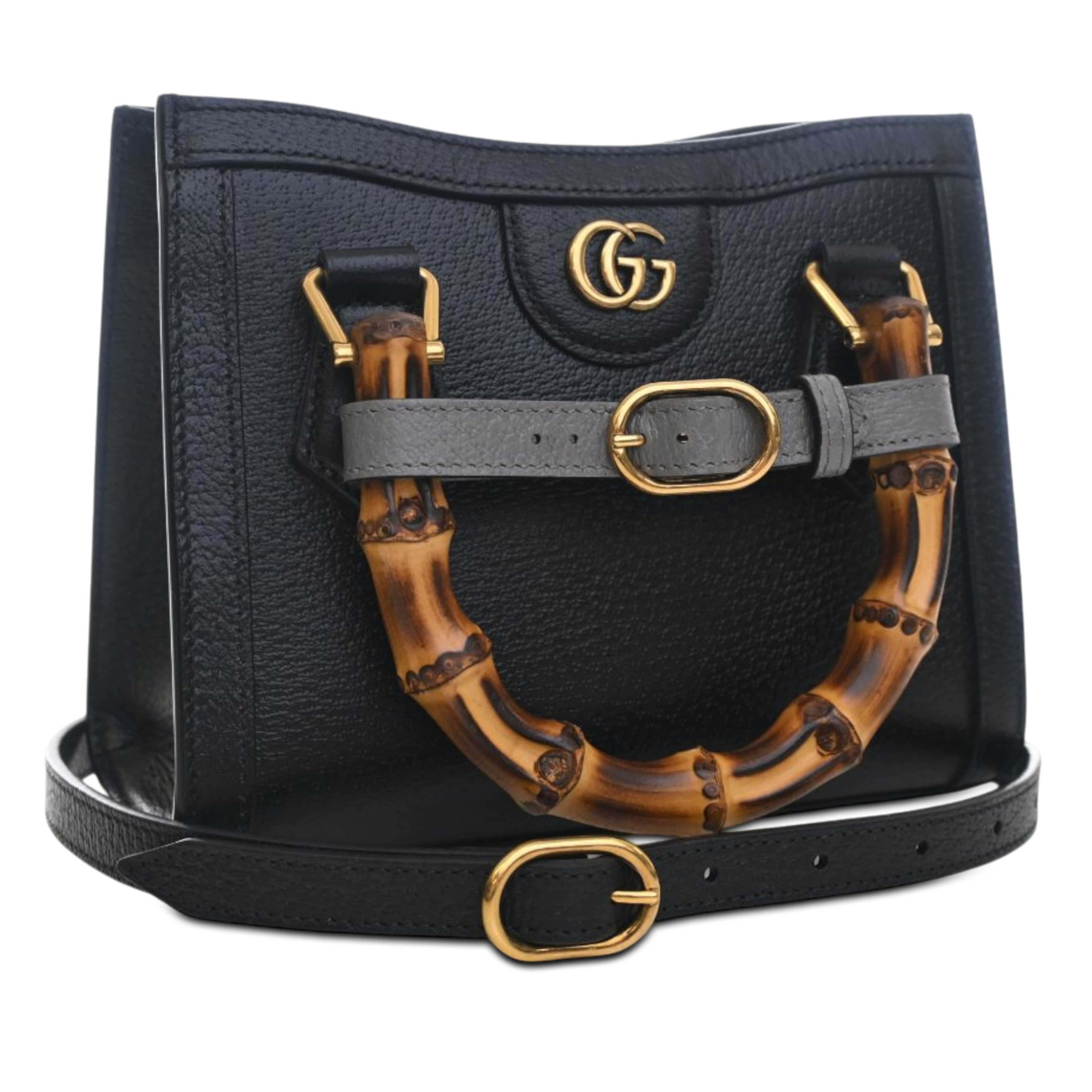 Gucci Mini Calfskin Bamboo Diana Satchel, från Luxclusif, i färgen svart. Klicka för att öppna bilden i stort format