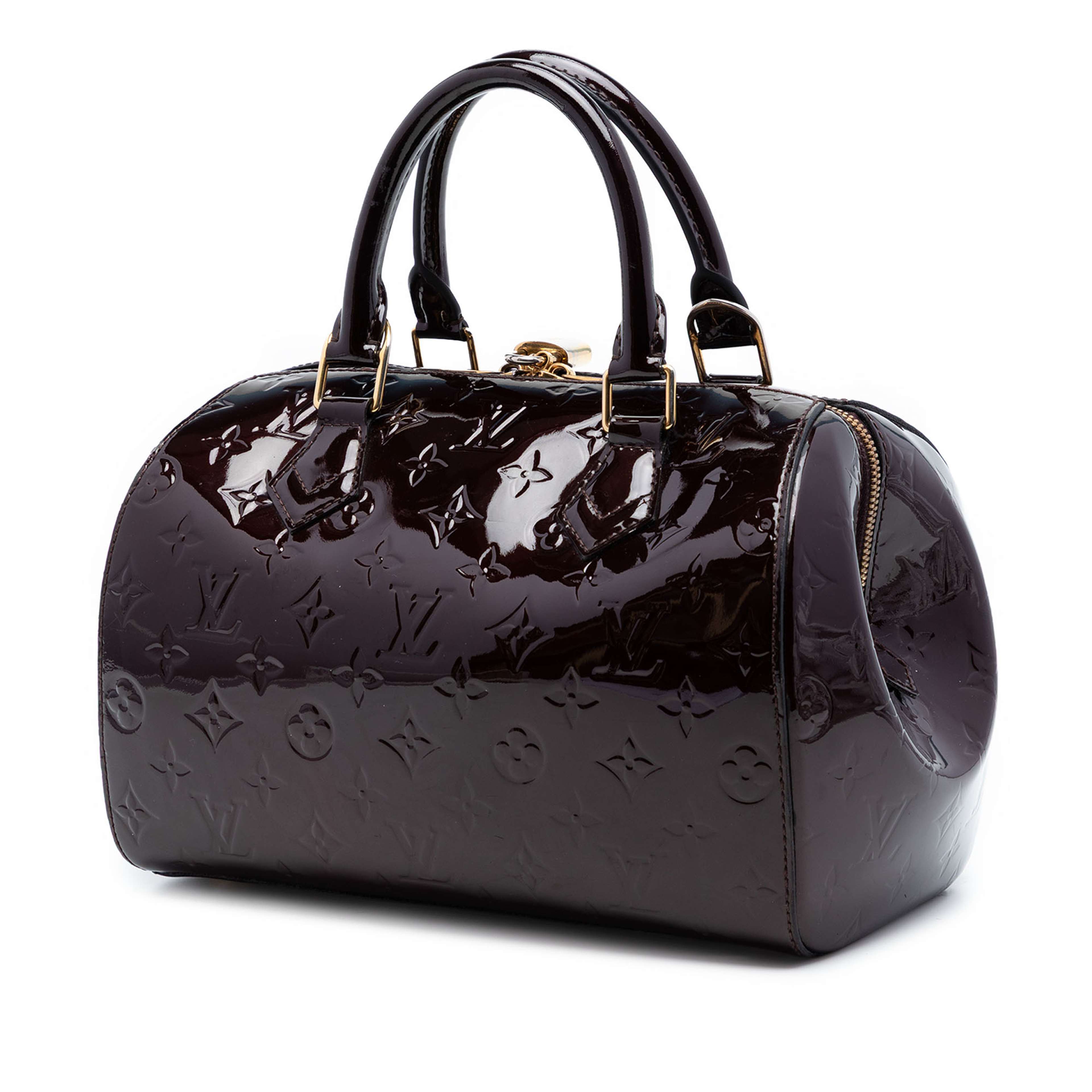 Louis Vuitton Monogram Vernis Montana, från Luxclusif, i färgen purple. Klicka för att öppna bilden i stort format