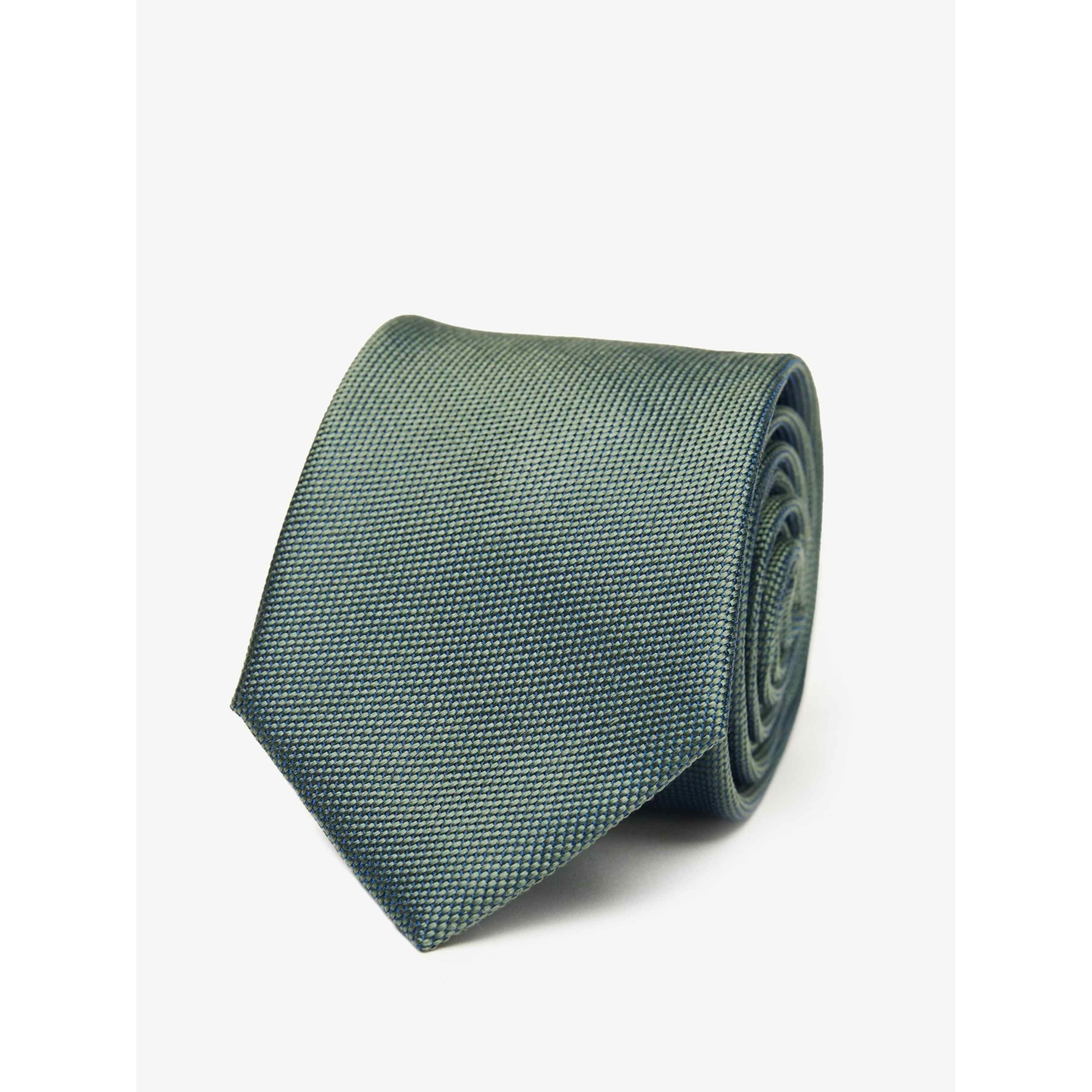 Tie Structure