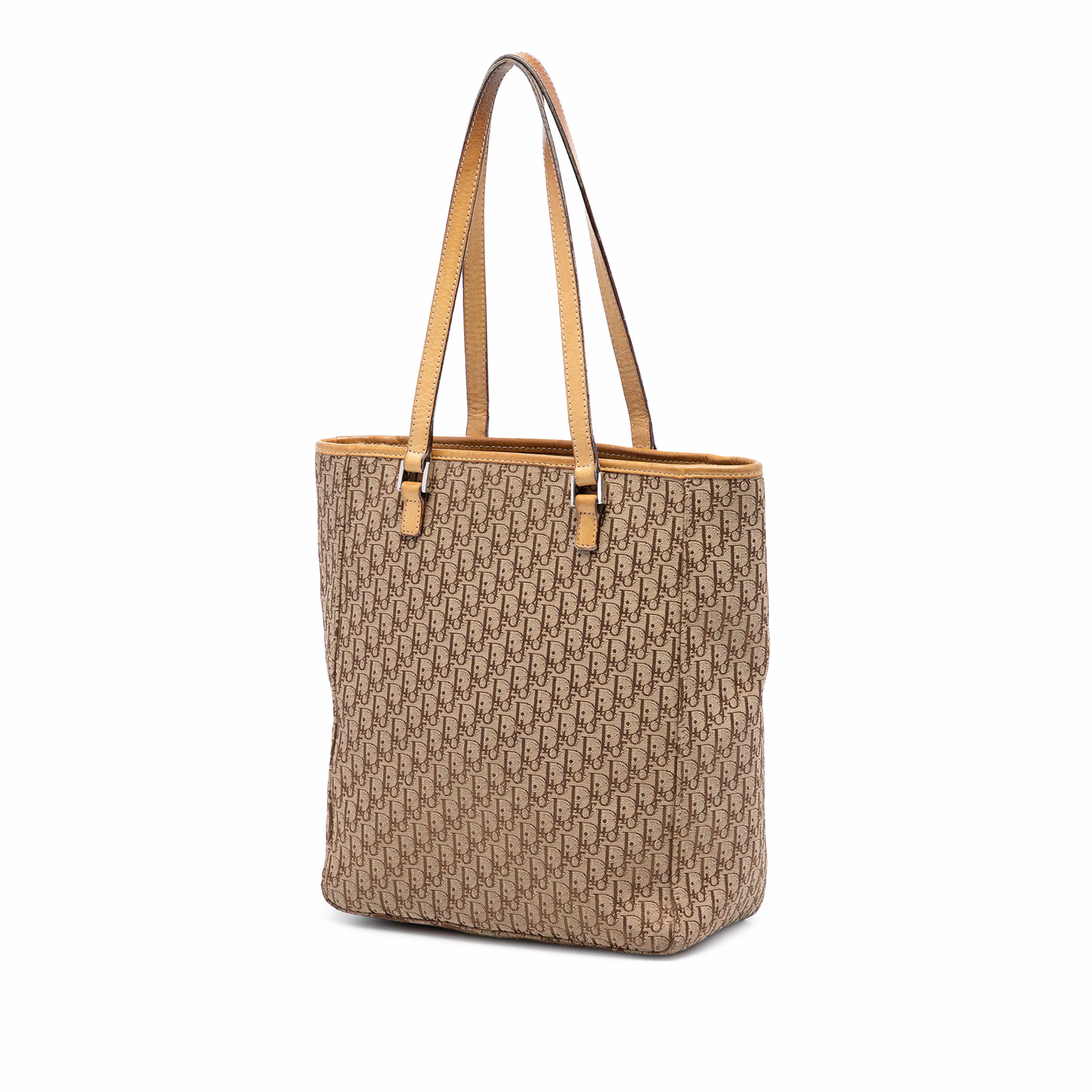 Dior Diorissimo Trotter Canvas Tote, från Luxclusif, i färgen beige. Klicka för att öppna bilden i stort format