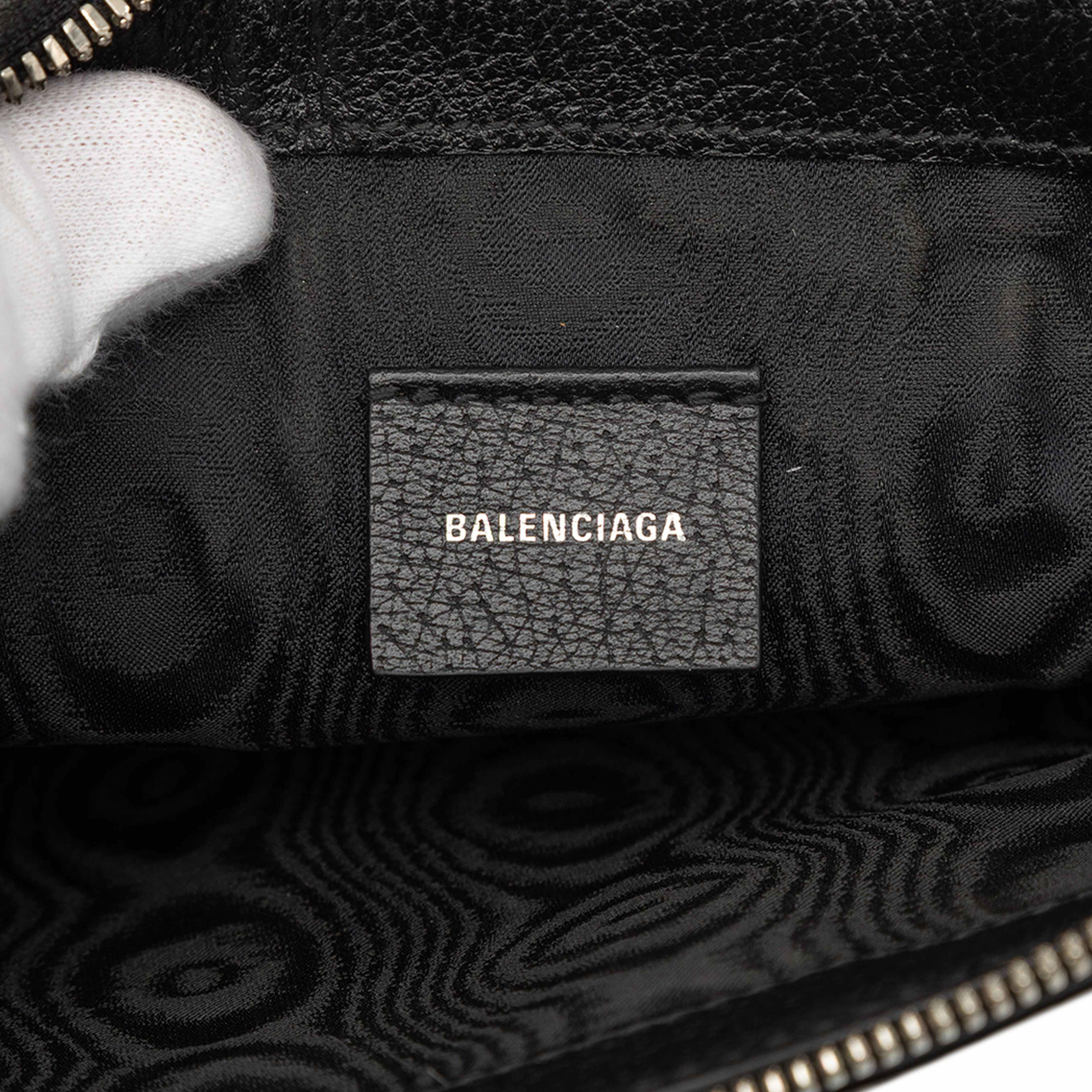 Balenciaga The Hacker Project Bb Canvas Web Ophidia Clutch, från Luxclusif, i färgen black. Klicka för att öppna bilden i stort format