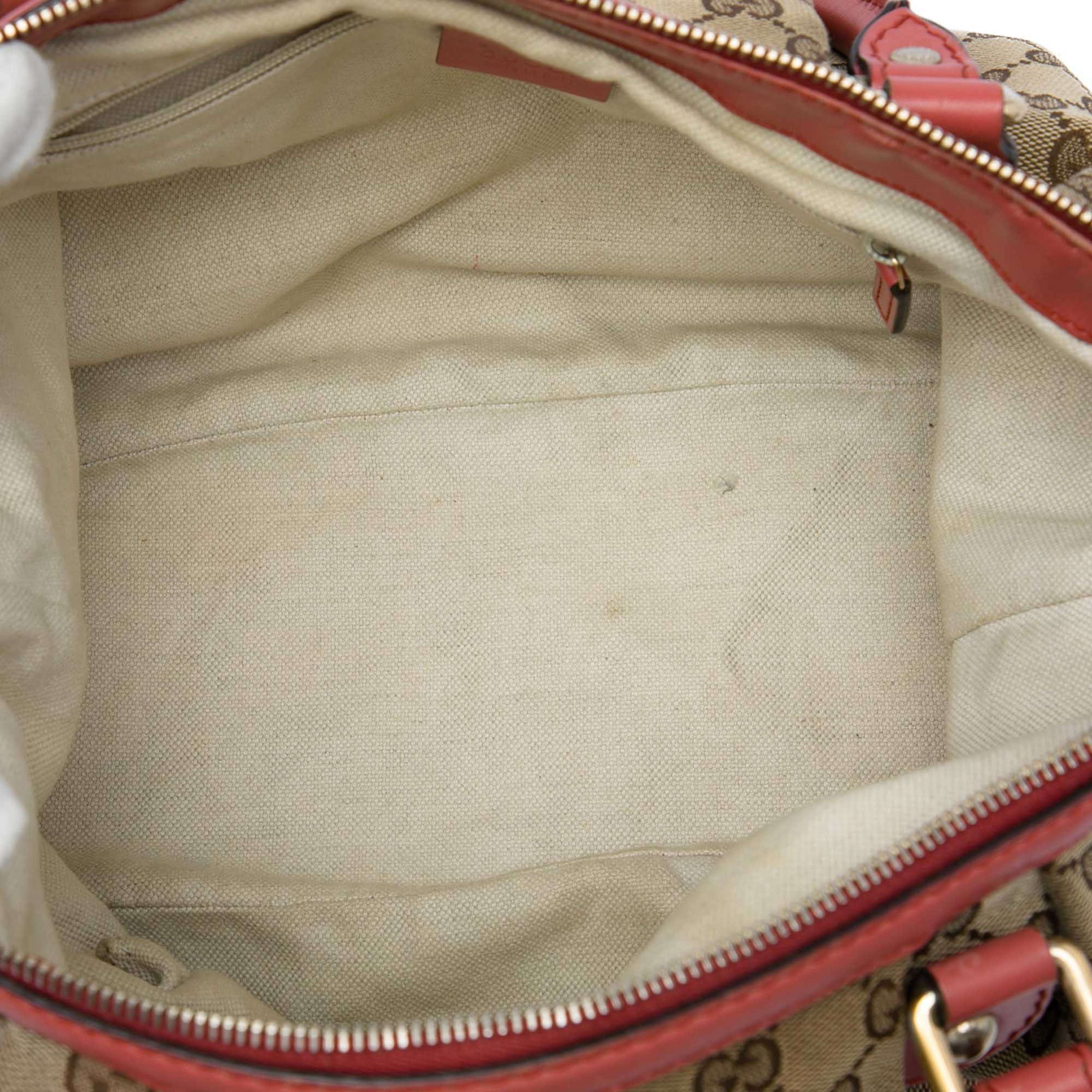 Gucci Gg Canvas Sukey Satchel, från Luxclusif, i färgen beige. Klicka för att öppna bilden i stort format