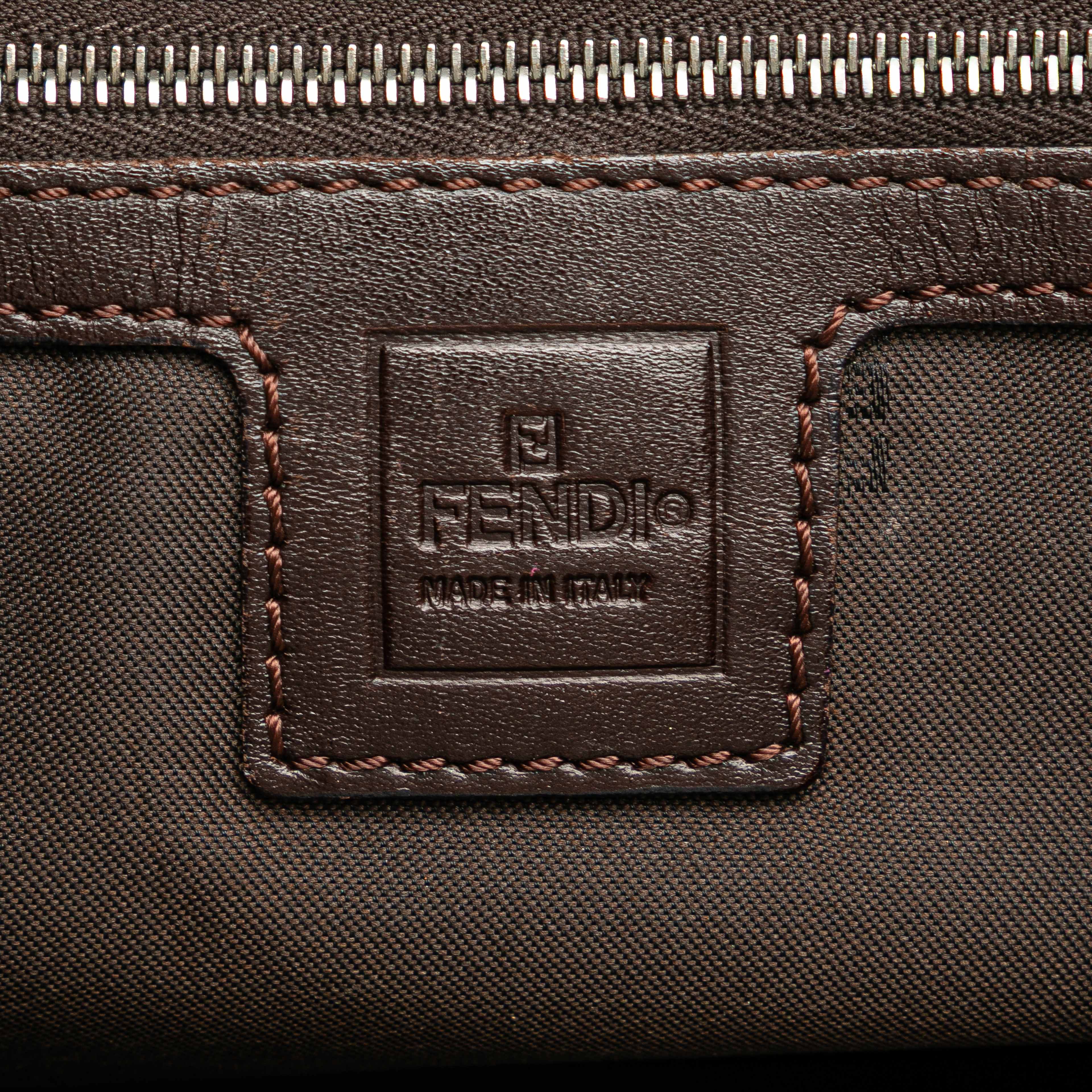 Fendi Small Zucca Canvas Twins Tote, från Luxclusif, i färgen brown. Klicka för att öppna bilden i stort format