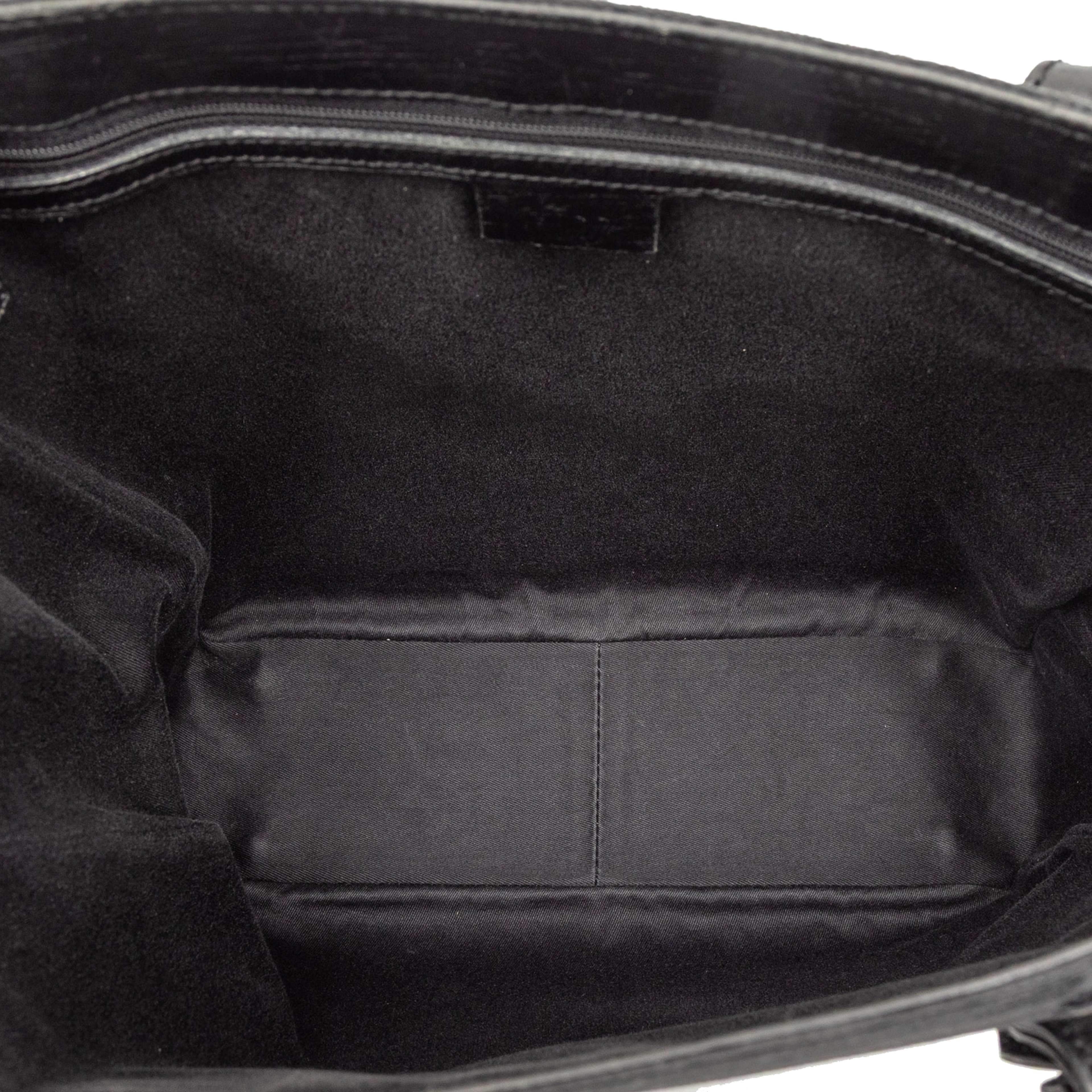 Gucci Gg Canvas Bamboo Tote, från Luxclusif, i färgen black. Klicka för att öppna bilden i stort format