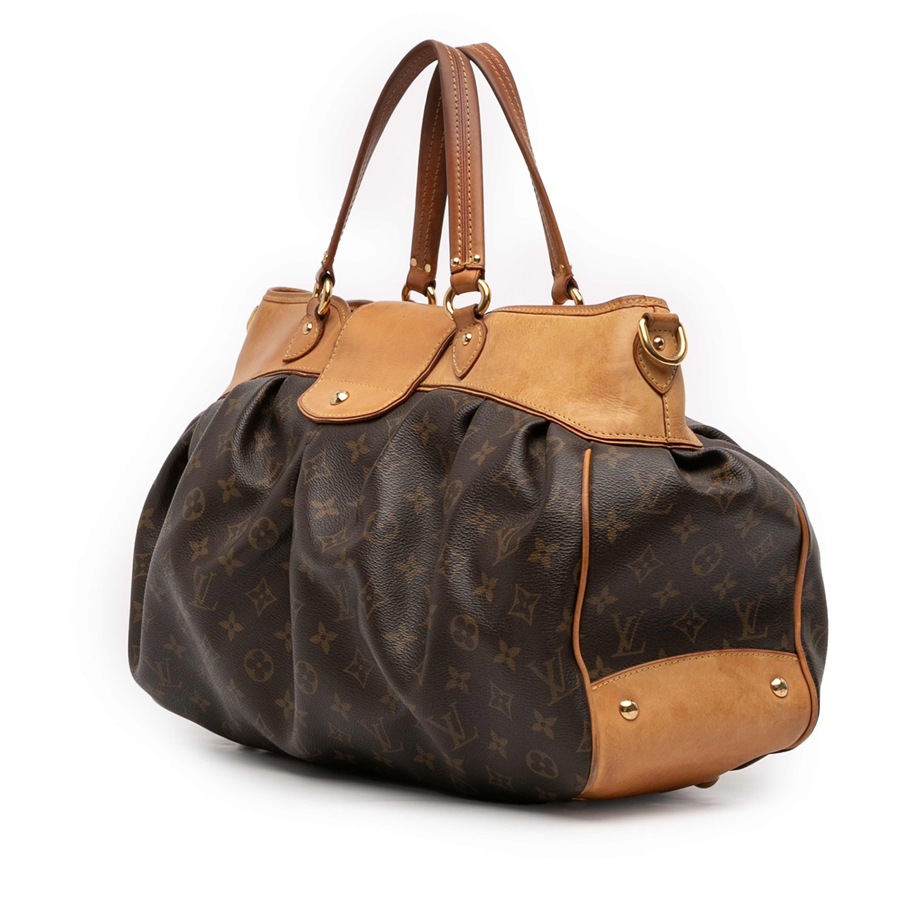 Louis Vuitton Monogram Boetie Gm, från Luxclusif, i färgen brown. Klicka för att öppna bilden i stort format