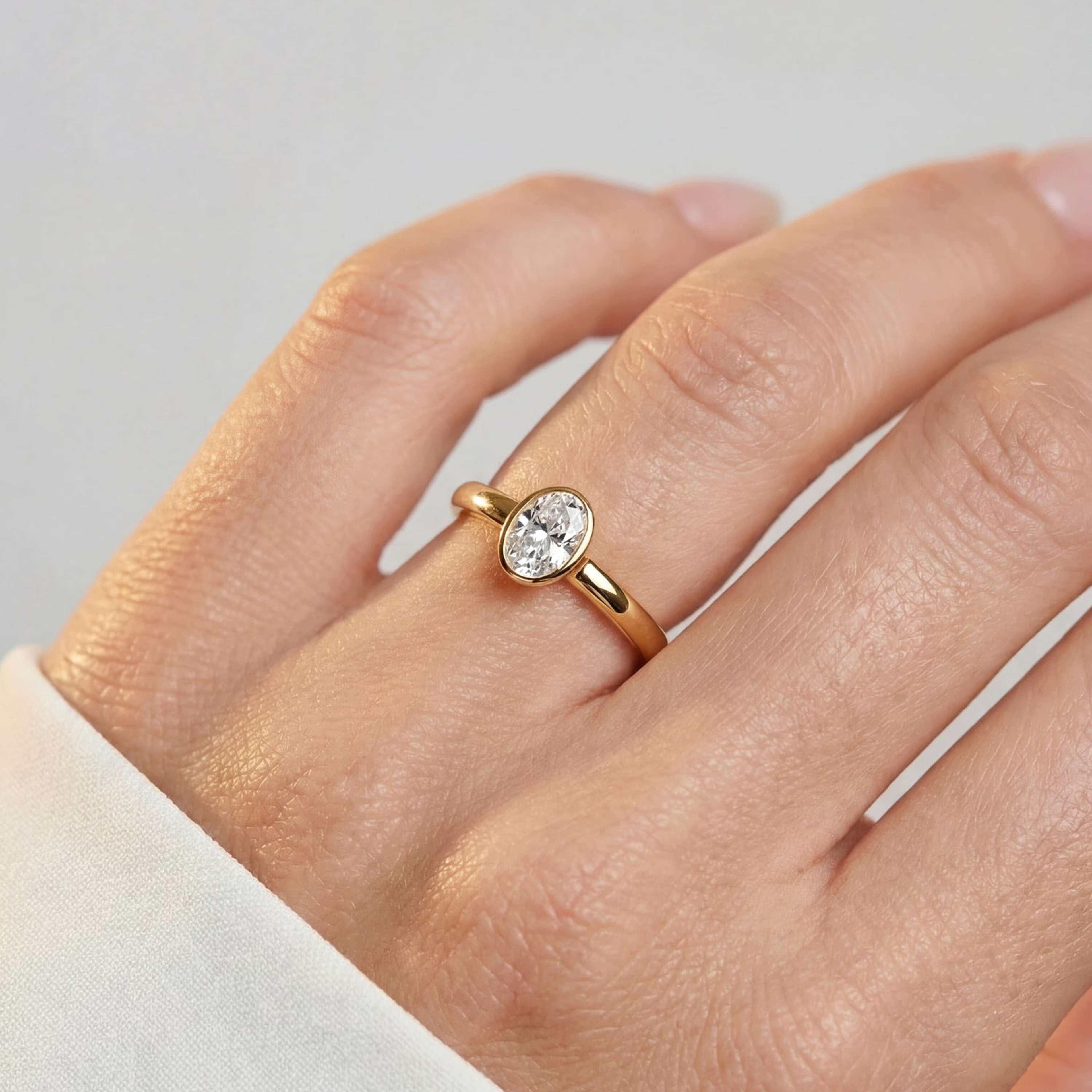 Ring Sardinien Ovale Piccolo, från Sif Jakobs Jewellery, i färgen 18k guldpläterad. Klicka för att öppna bilden i stort format