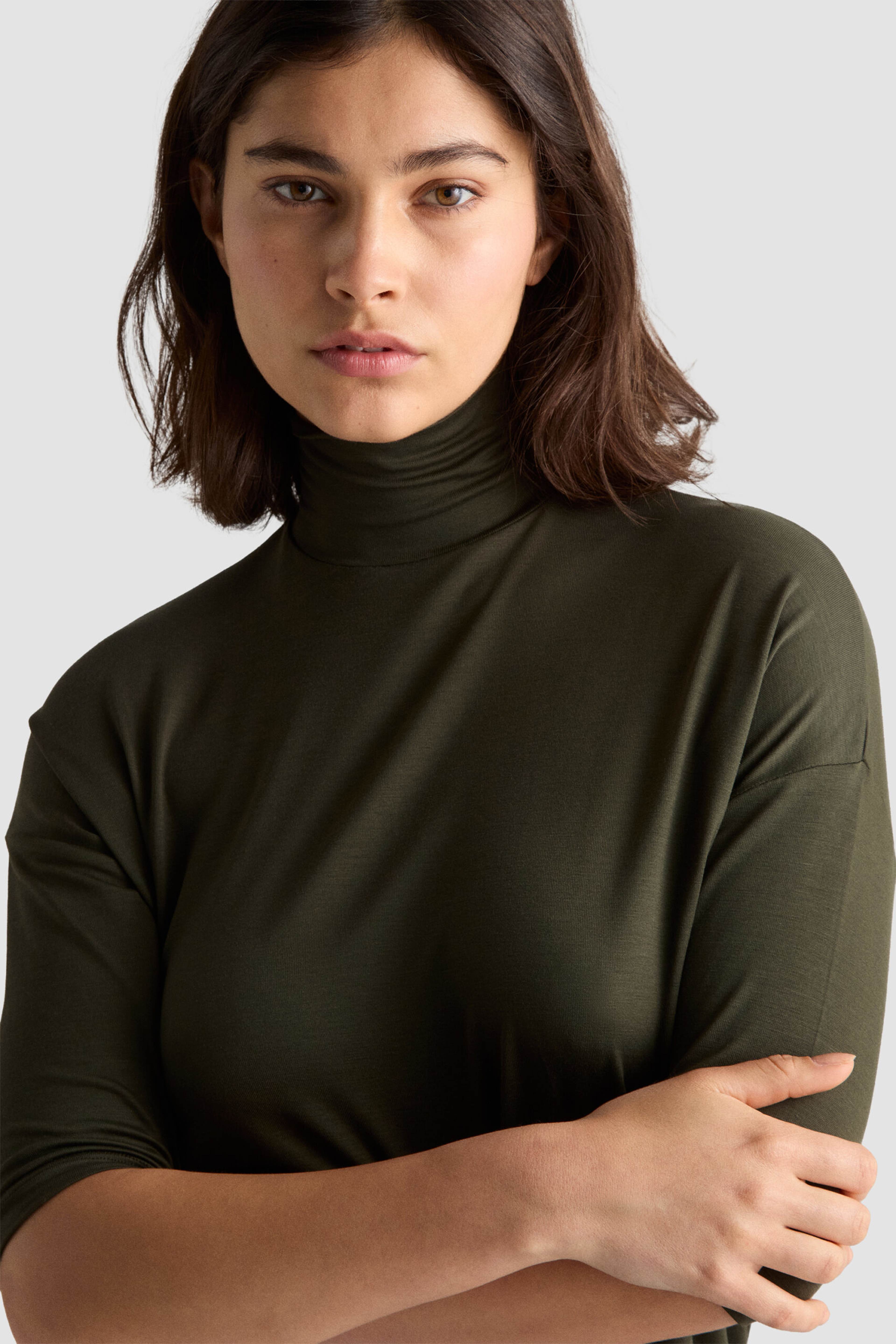 Tomasine Turtleneck - Rosemary, från Residus, i färgen green. Klicka för att öppna bilden i stort format