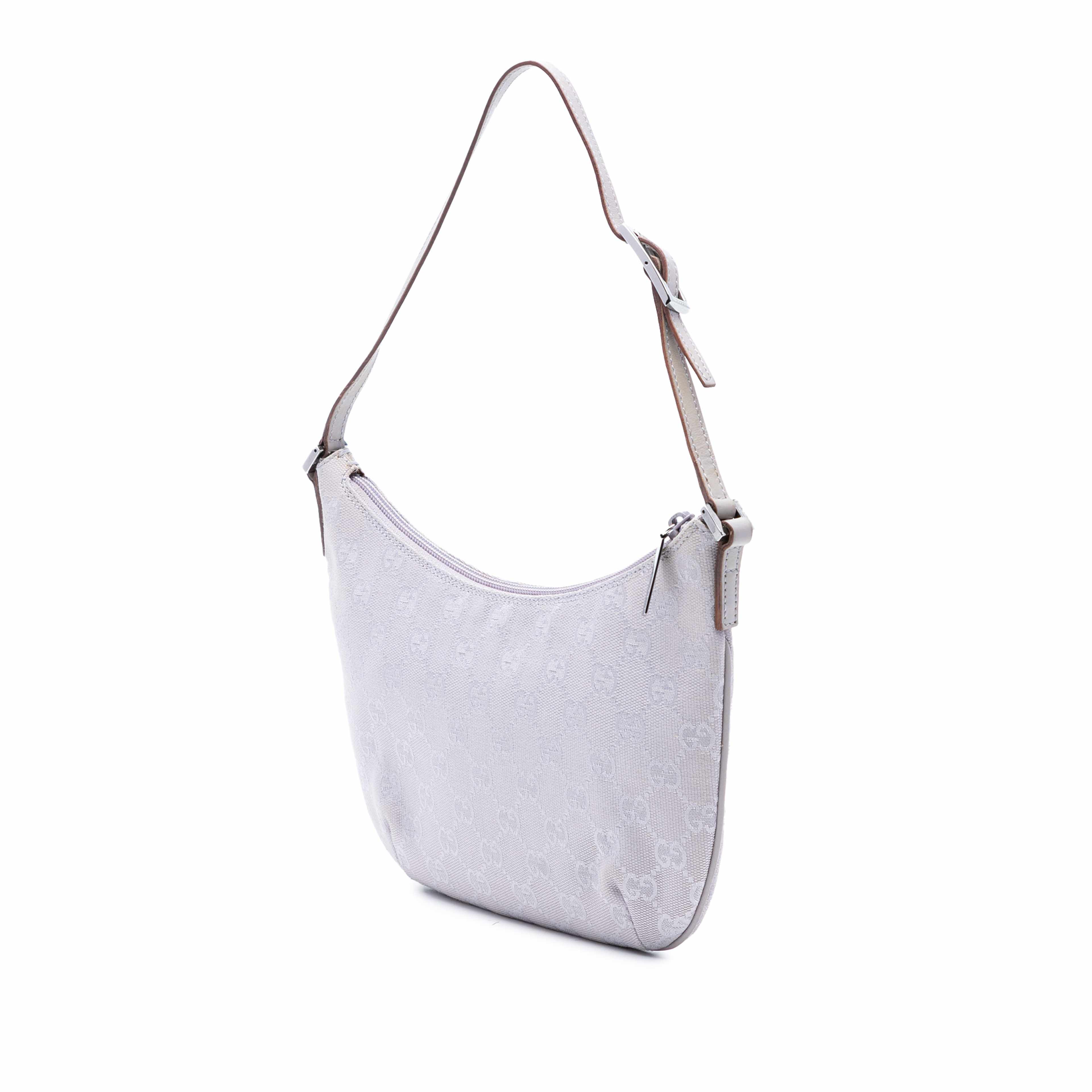 Gucci Gg Canvas Shoulder Bag, från Luxclusif, i färgen light purple. Klicka för att öppna bilden i stort format