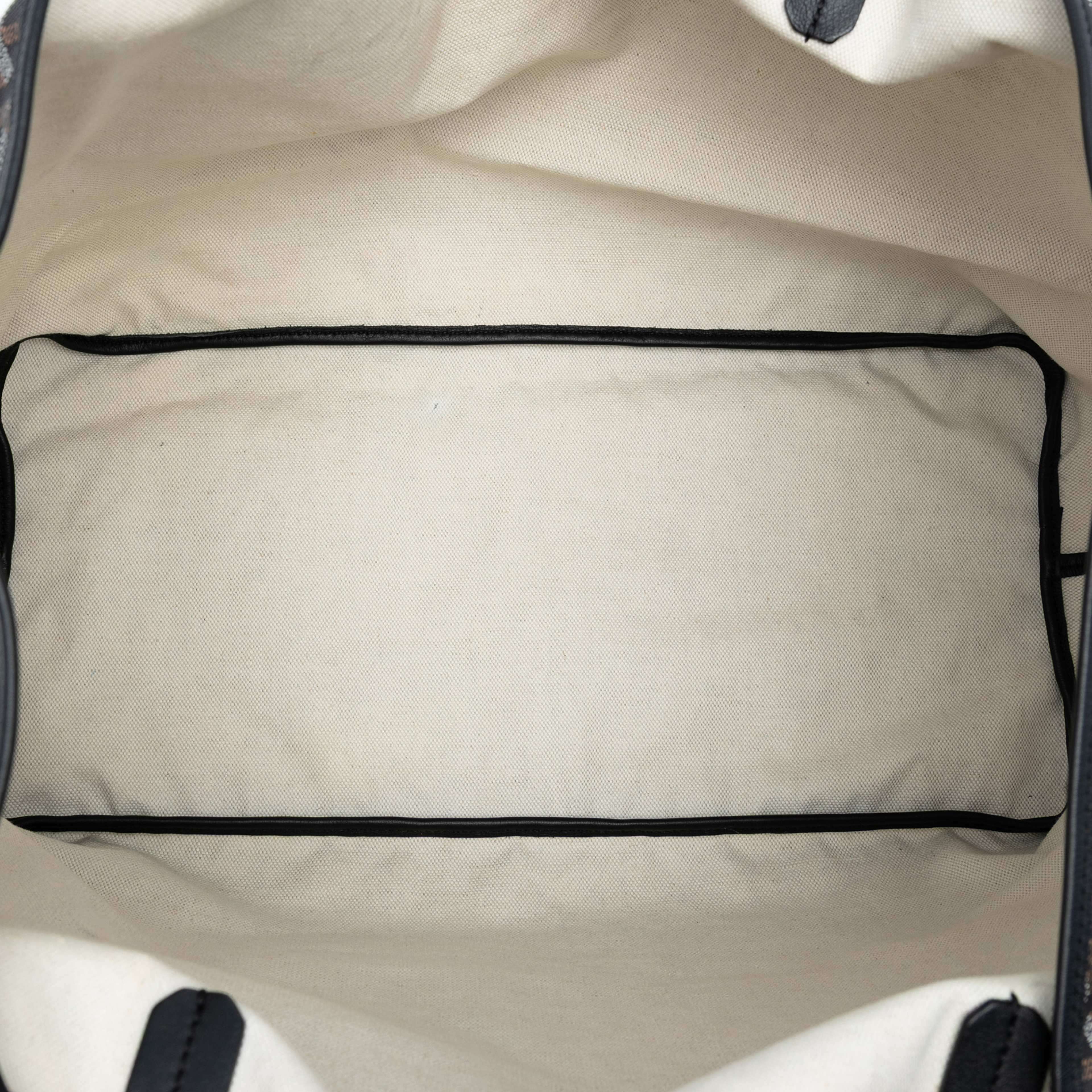 Goyard Goyardine Saint Louis Gm, från Luxclusif, i färgen black. Klicka för att öppna bilden i stort format