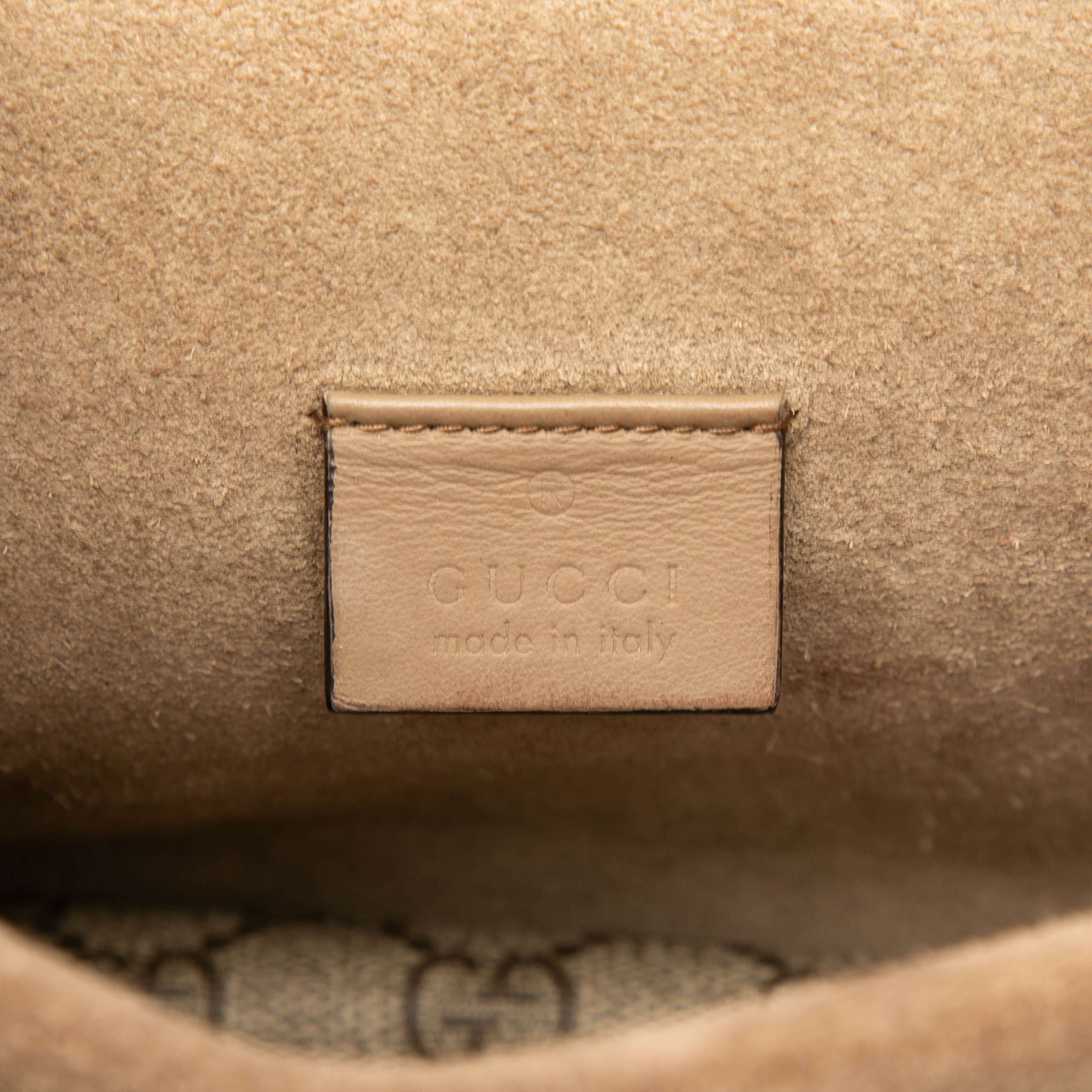 Gucci Small Gg Supreme Dionysus Crossbody, från Luxclusif, i färgen beige. Klicka för att öppna bilden i stort format