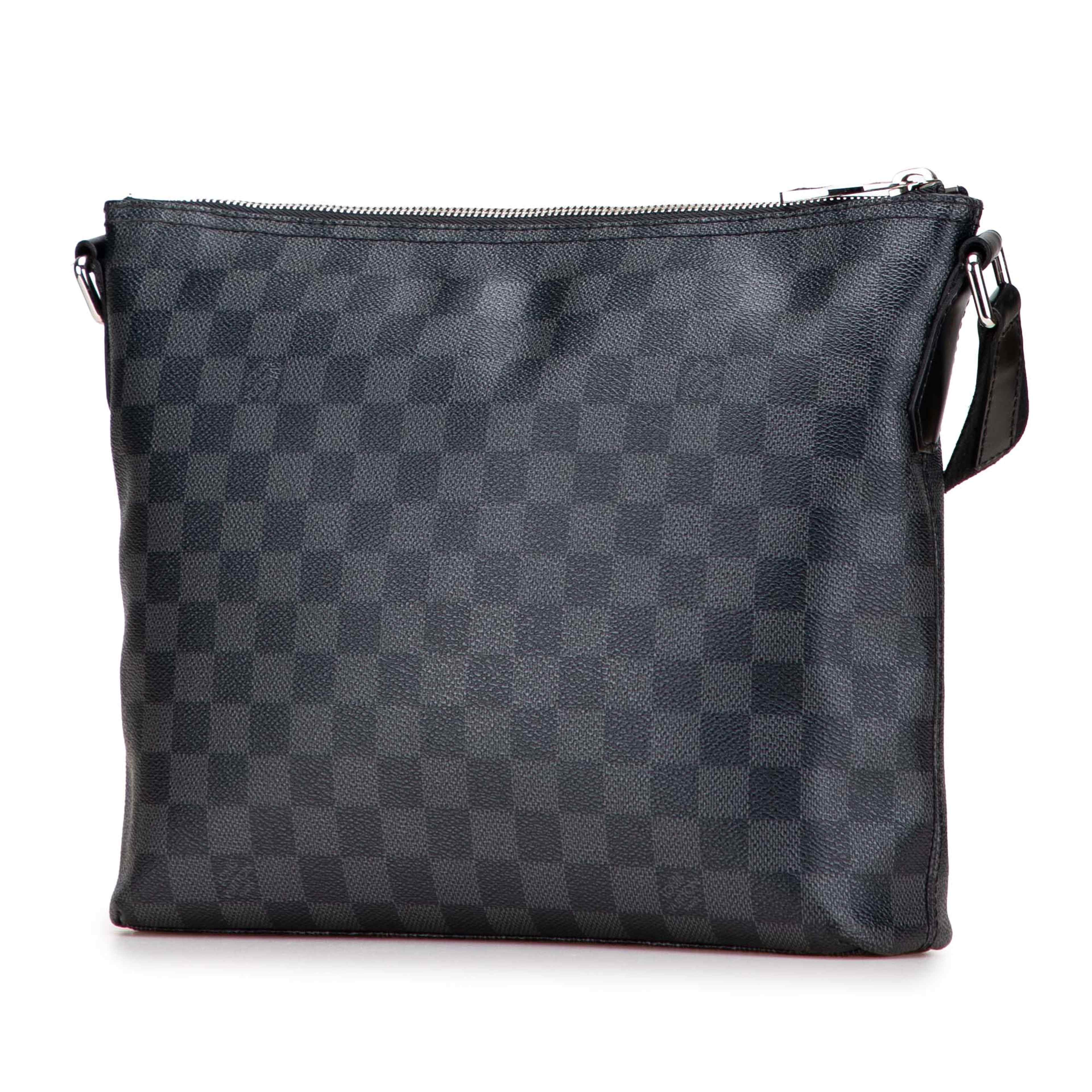 Louis Vuitton Damier Graphite Mick Pm, från Luxclusif, i färgen black. Klicka för att öppna bilden i stort format