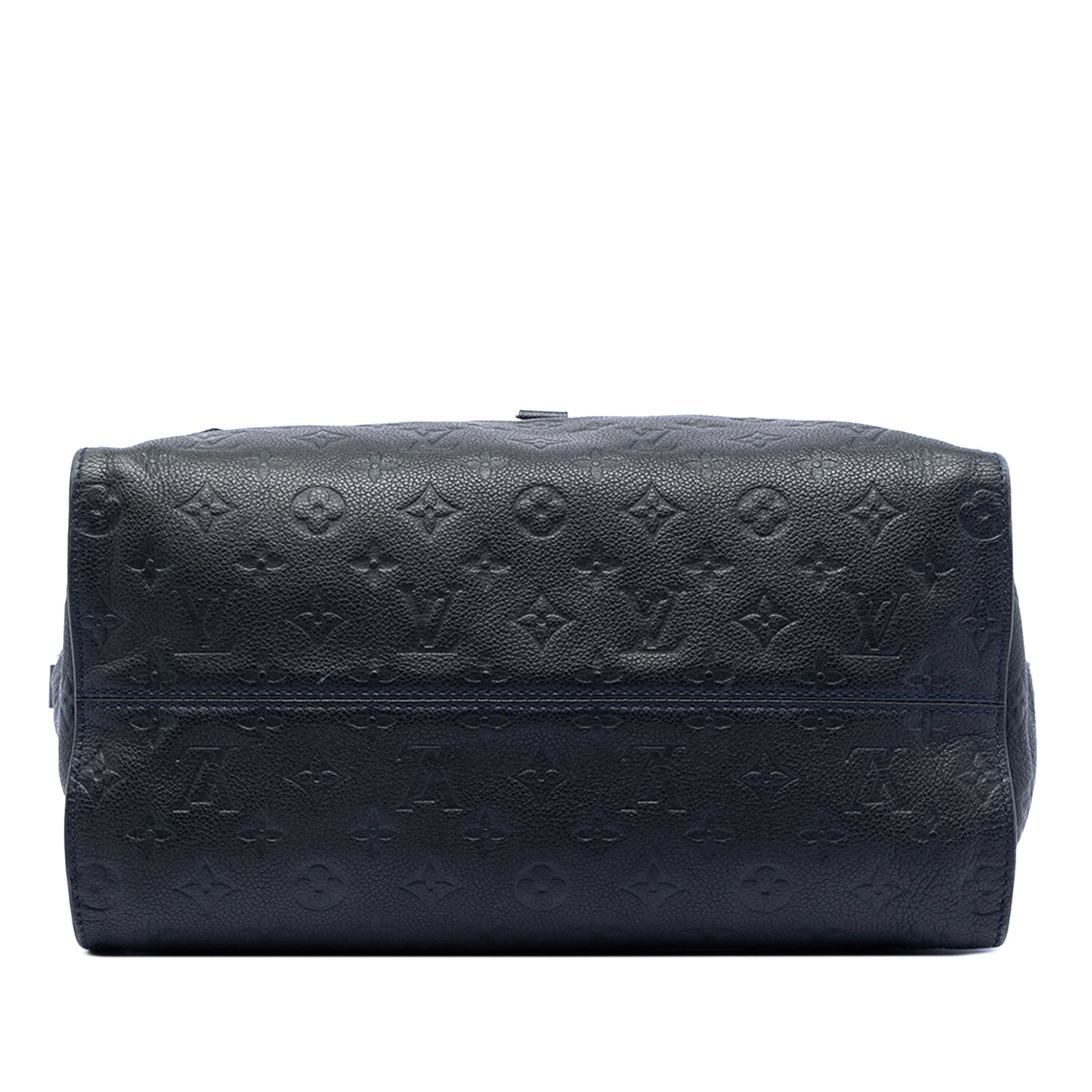 Louis Vuitton Monogram Empreinte Lumineuse Pm, från Luxclusif, i färgen navy. Klicka för att öppna bilden i stort format