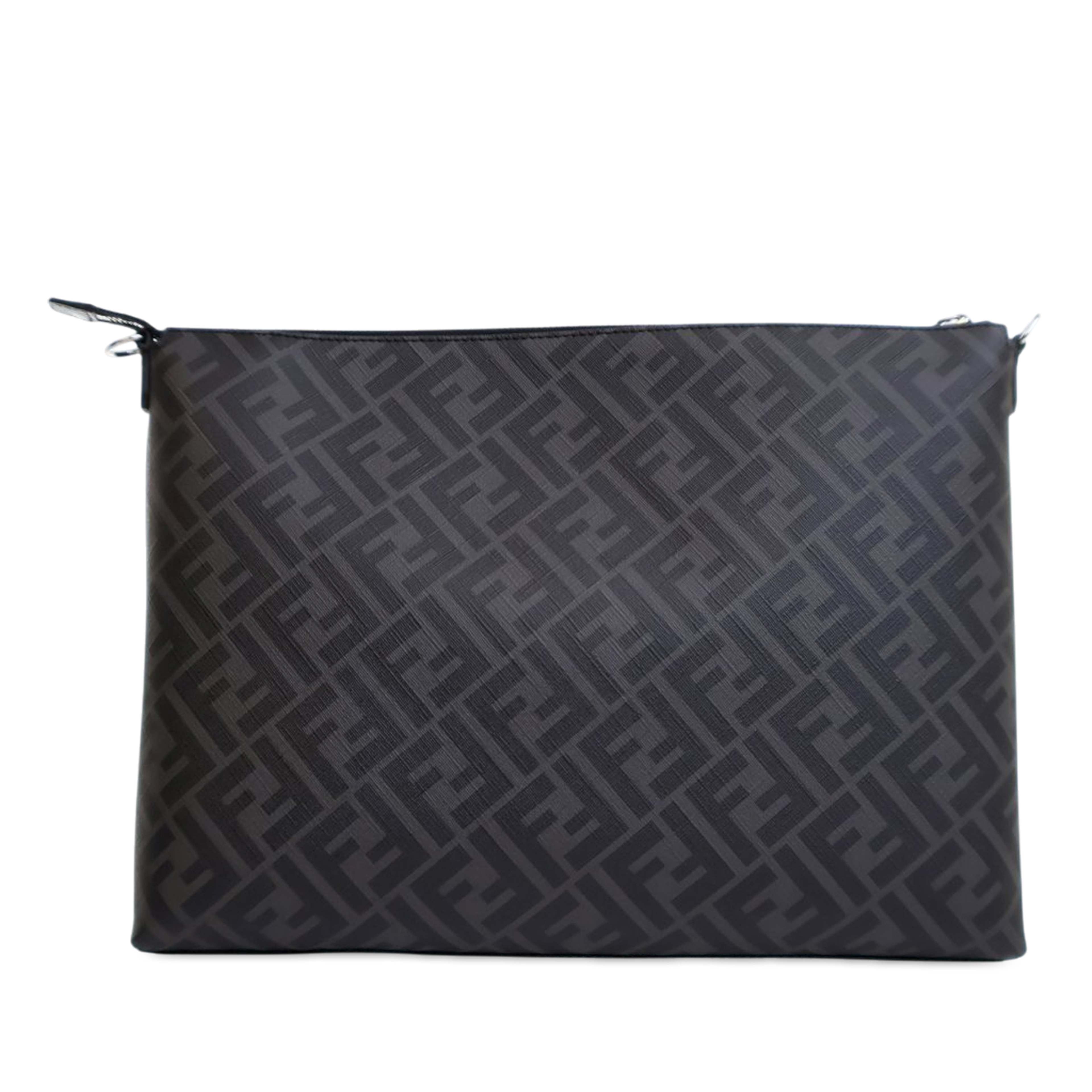 Fendi Zucca Coated Canvas Diagonal Crossbody, från Luxclusif, i färgen dark gray. Klicka för att öppna bilden i stort format
