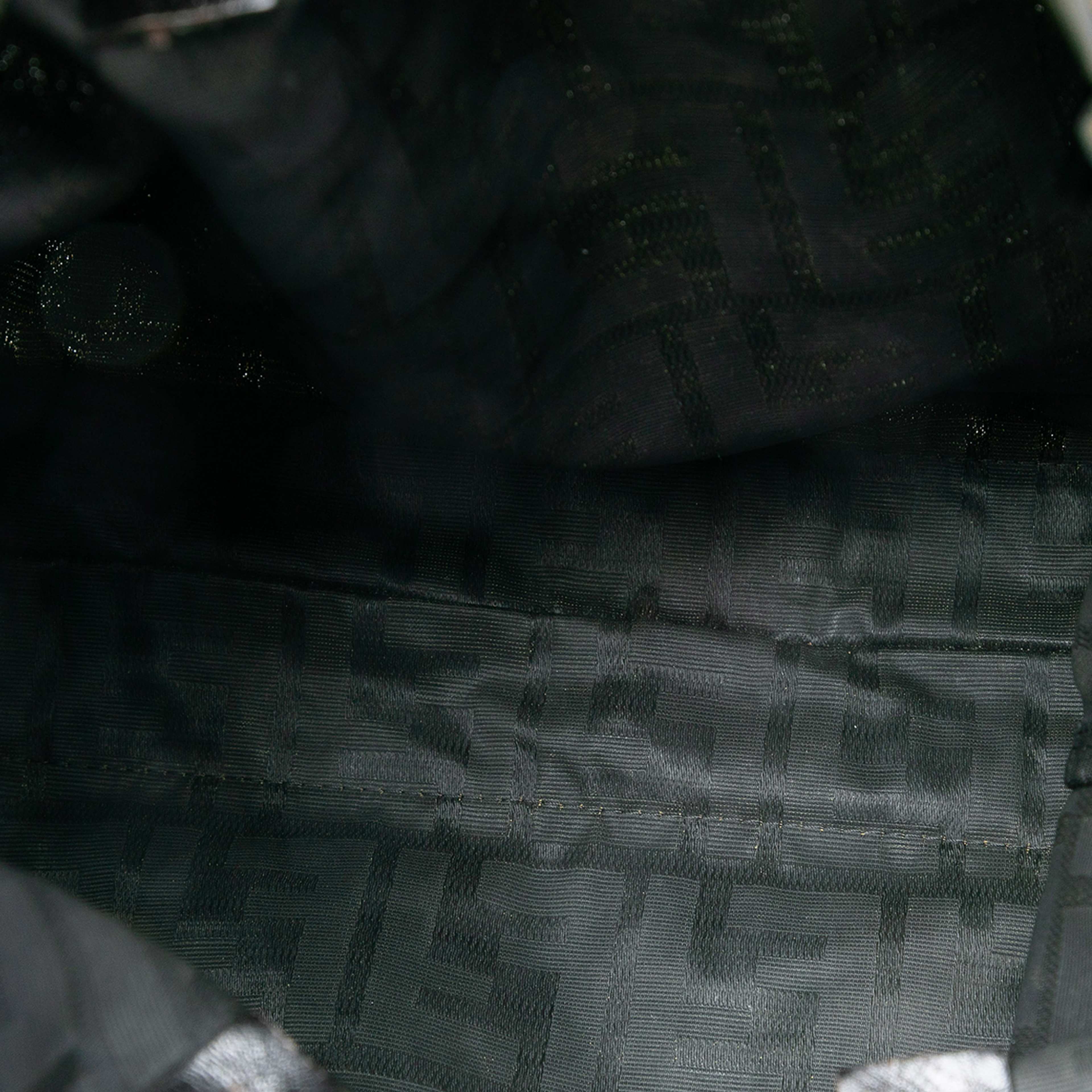 Fendi Zucca Canvas Tote, från Luxclusif, i färgen brown. Klicka för att öppna bilden i stort format